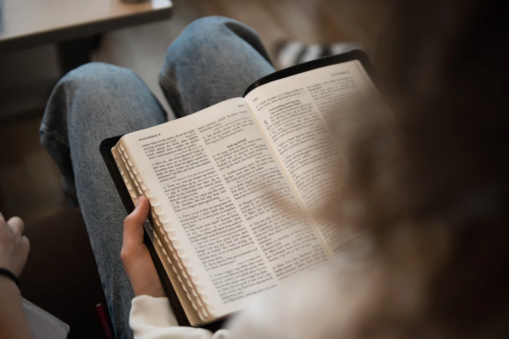 En åpen bibel
