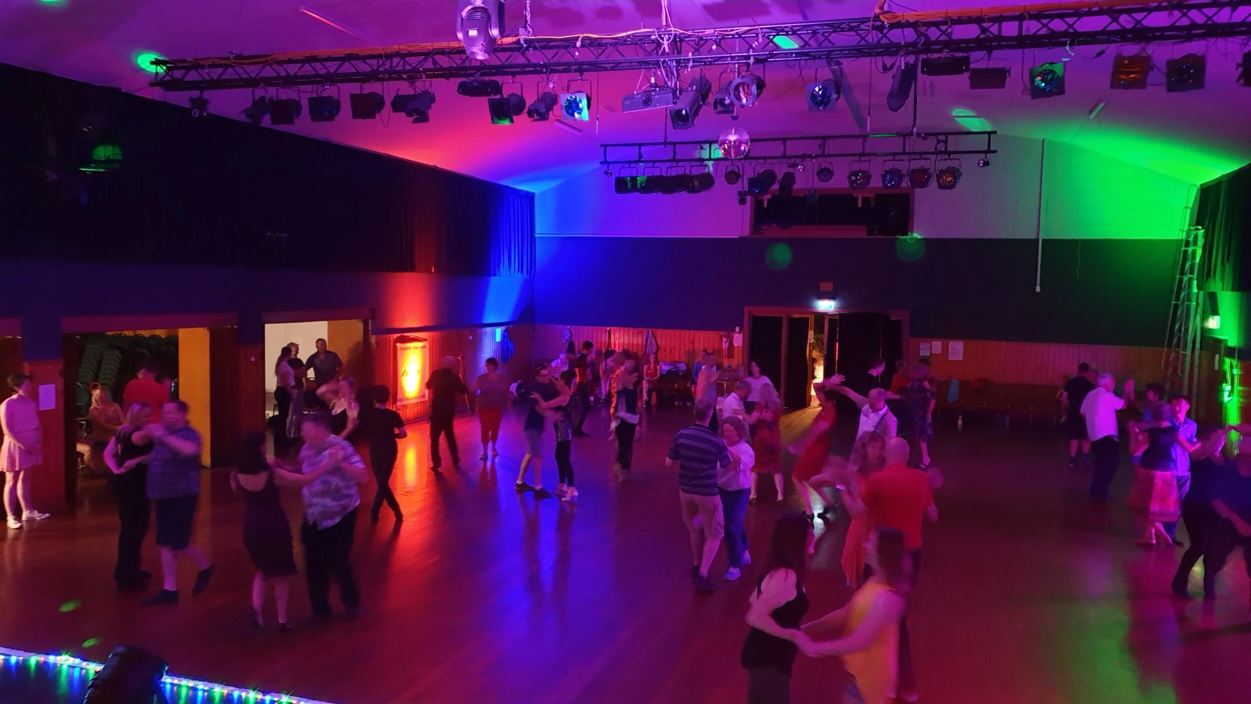 3. sat night dance party ss 2020 (11).jpg