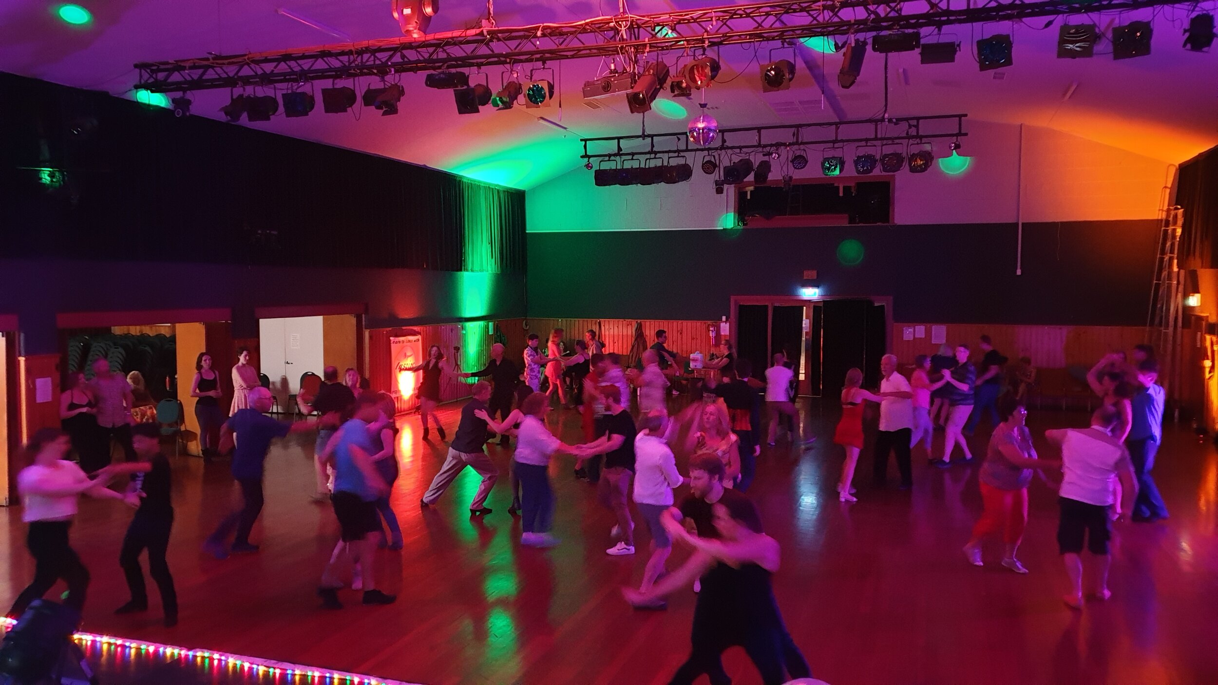 3. sat night dance party ss 2020 (26).jpg