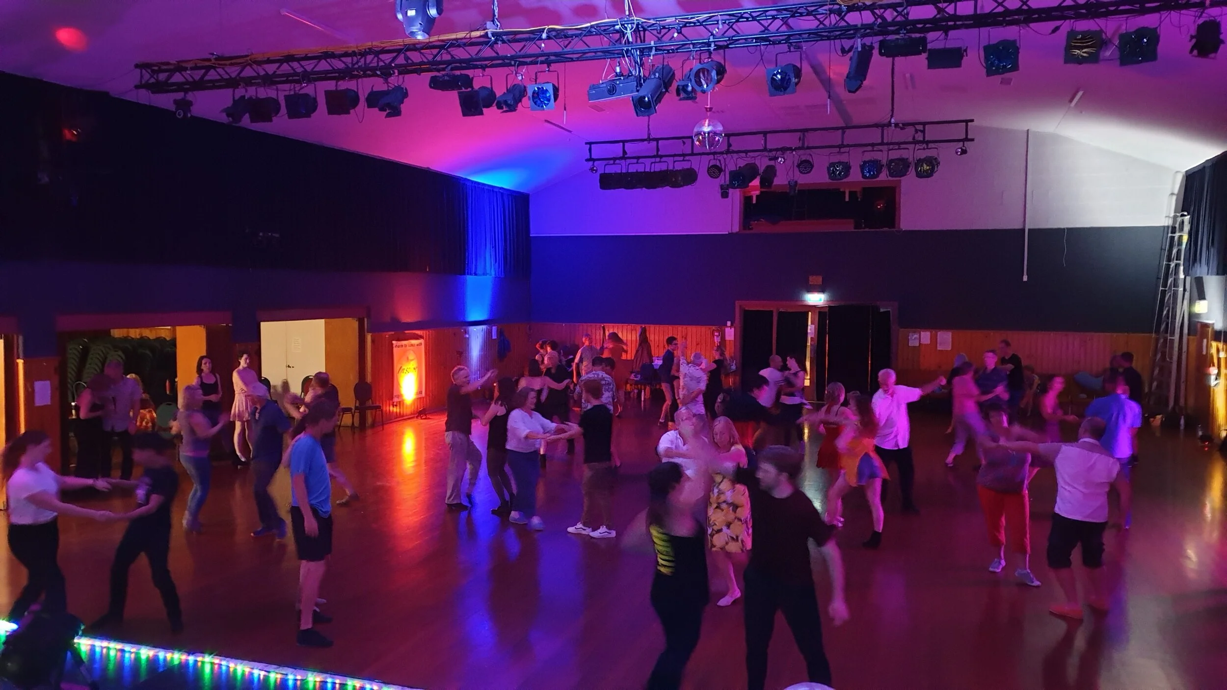 3. sat night dance party ss 2020 (23).jpg