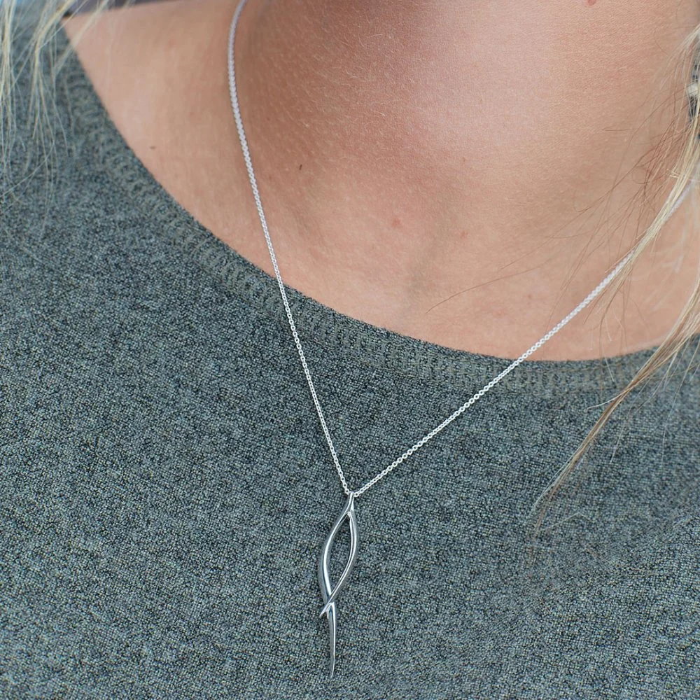 Model_wears_Entwine_Twine_Twist_Necklace.jpg
