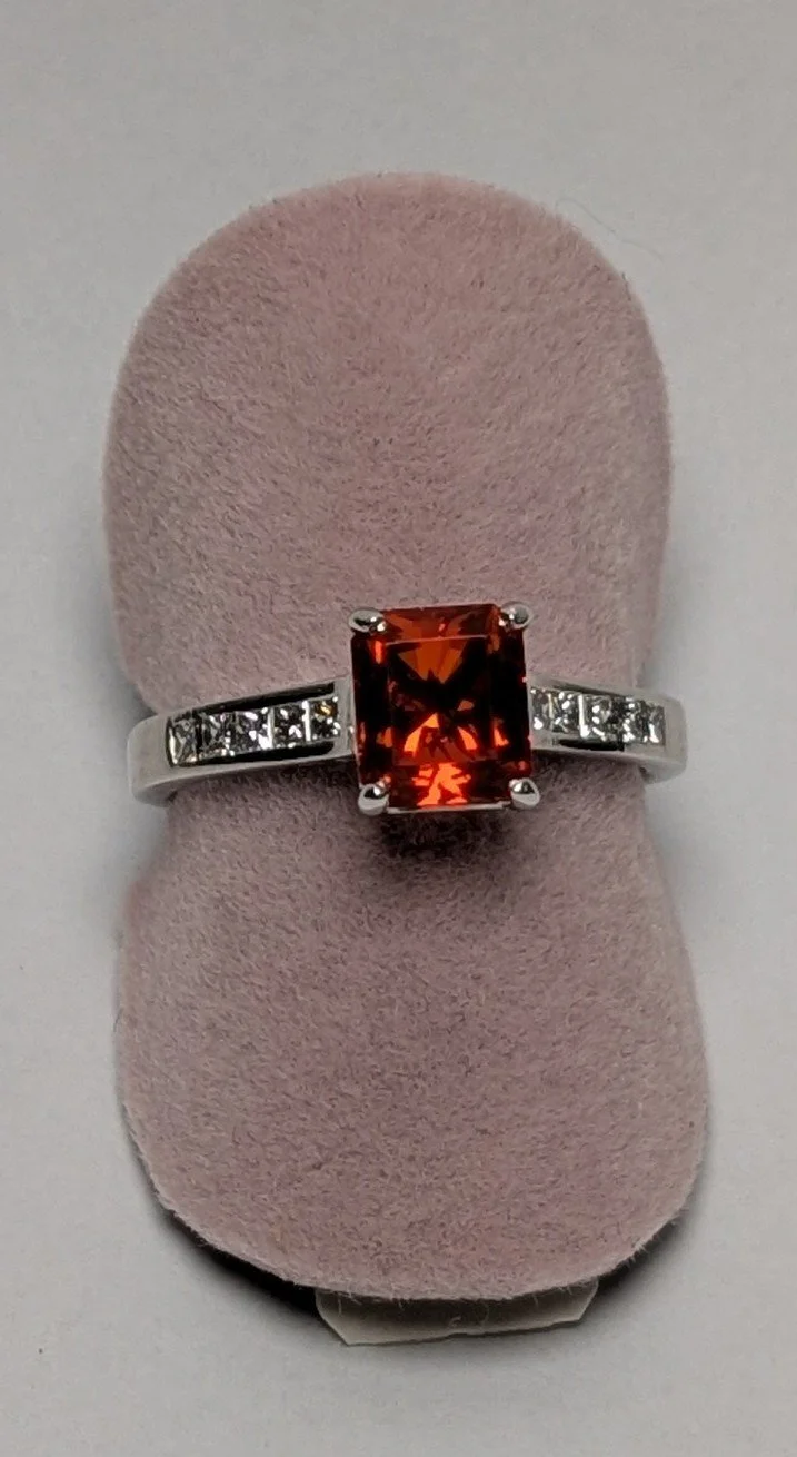 FIREOPAL 18ct White Gold, Fire Opal and Diamond Ring size M