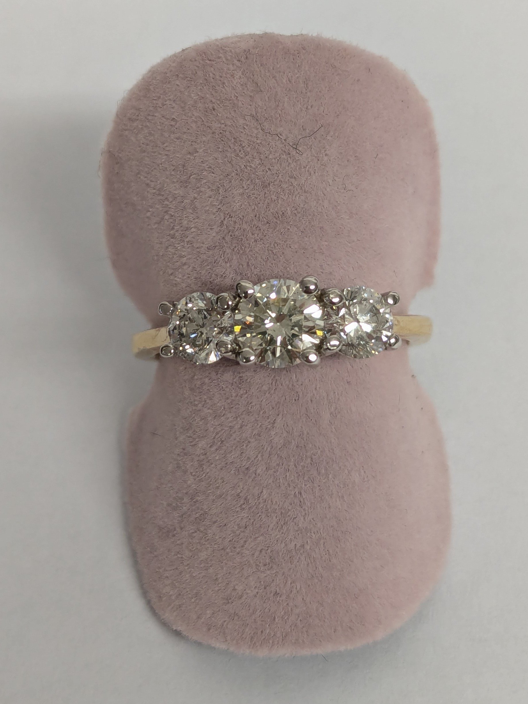 RX8449 18ct Yellow Gold, Diamond 1.42ct, Trilogy Ring.