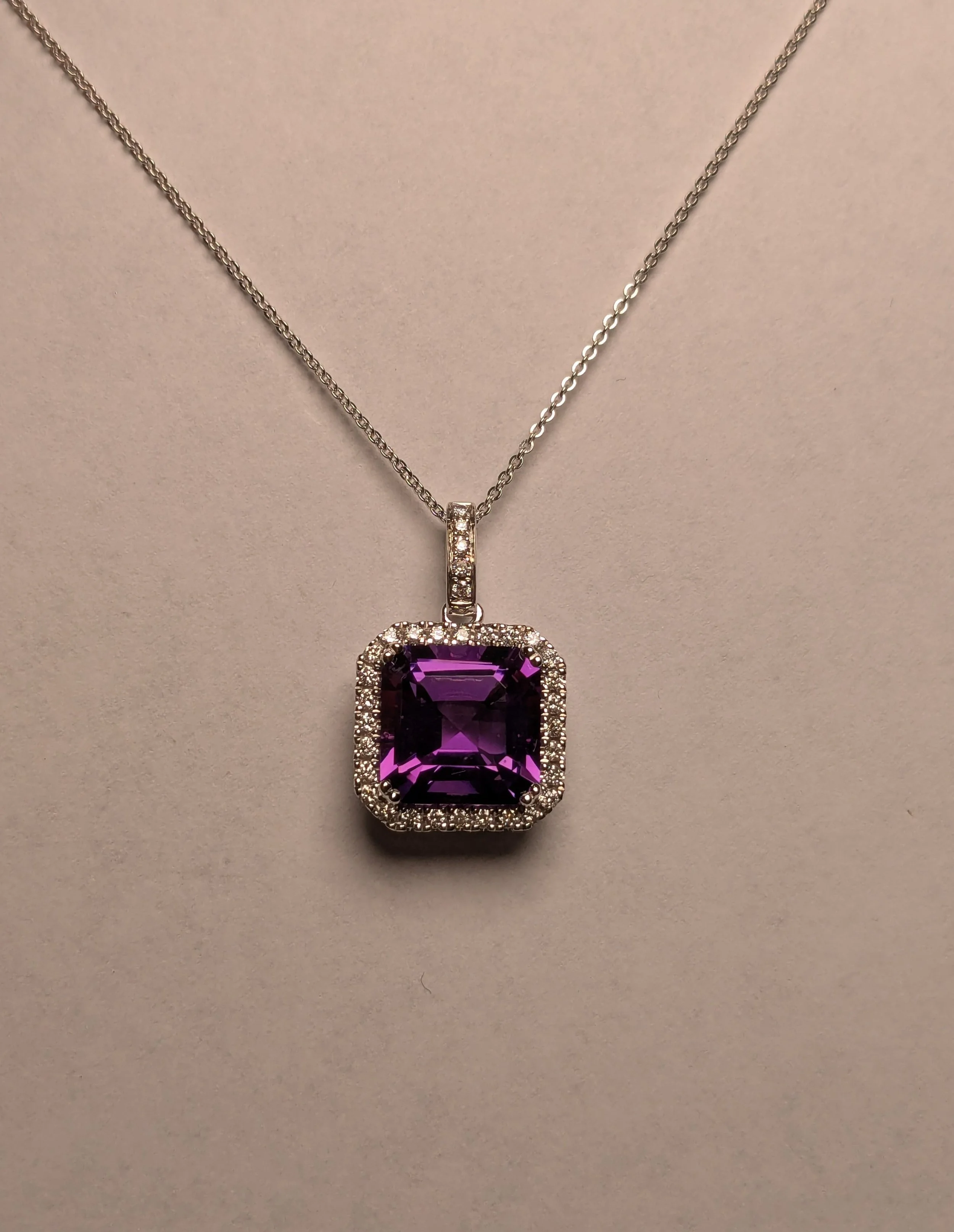 6W15WDAM 9ct white gold Amethyst and Diamond pendant