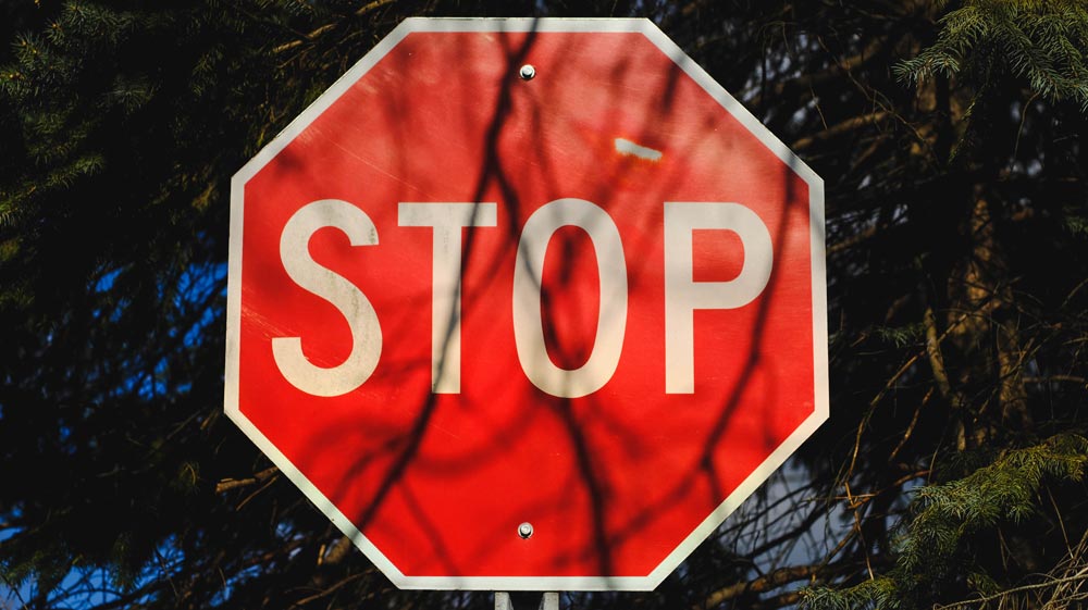 warning-stop.jpg