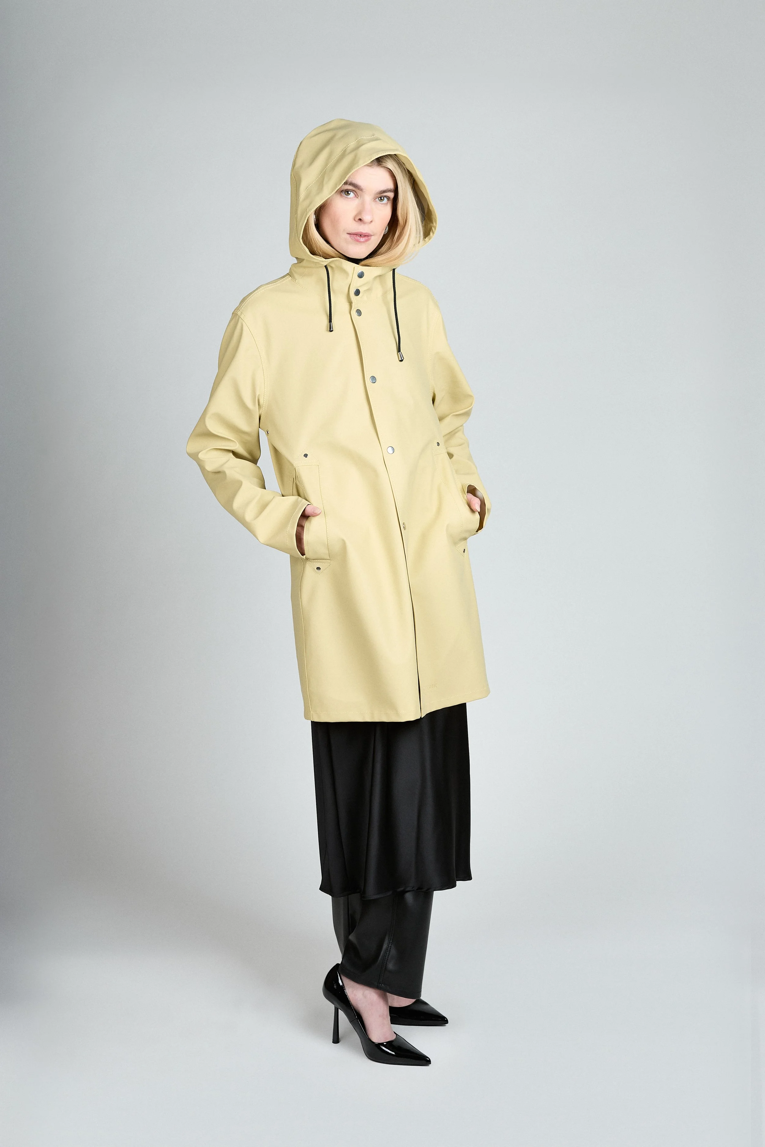 Classic sand — Reykjavik Raincoats