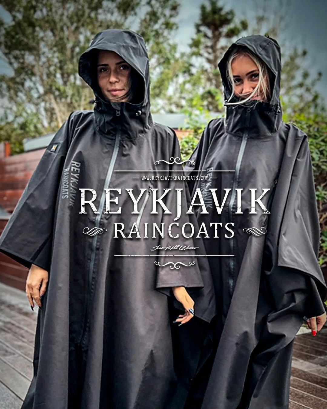 Vi&eth; r&aacute;&eth;um ekki ve&eth;rinu, en vi&eth; getum kl&aelig;tt okkur vel.
Regnsl&aacute;in fr&aacute; Reykjav&iacute;k Raincoats er fullkomin fyrir Verslunarmannahelgina🌧️🖤

#verslunarmannahelgi  #justaddwater #rain #reykjavik #iceland #re