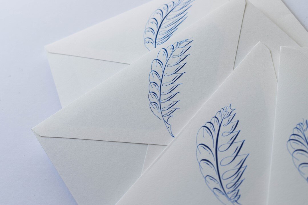 The reverse of my @iampethofficia envelope exchange. At some point this summer I will turn these into a letterpress plate so I can have pretty stationery 💌 Written with a Leonardt Principal nib and straight penholder and custom-made ink.⠀⠀⠀⠀⠀⠀⠀⠀⠀
.⠀