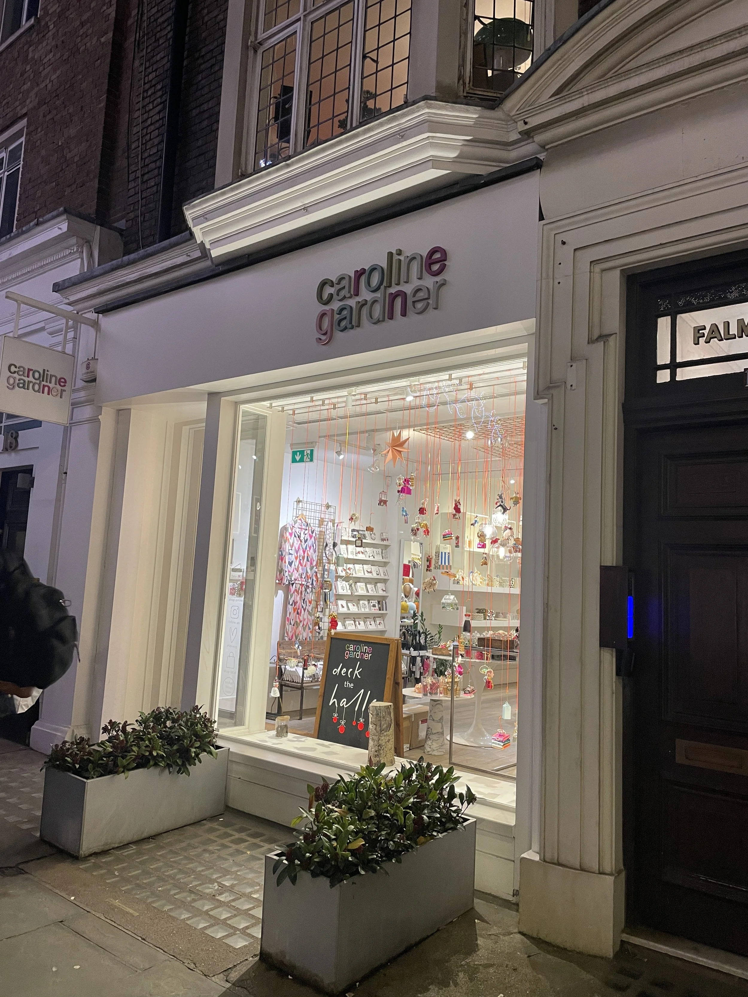 Beginner Modern Calligraphy Workshop at Caroline Gardiner, Marylebone