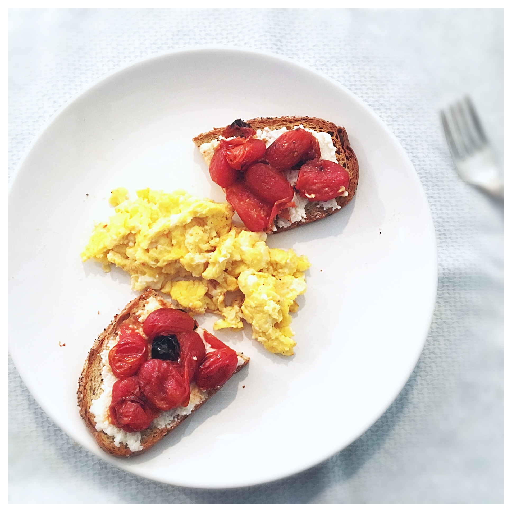 Balsamic Tomato Ricotta Toast:  Easy Breakfast, Lunch or Dinner Ideas
