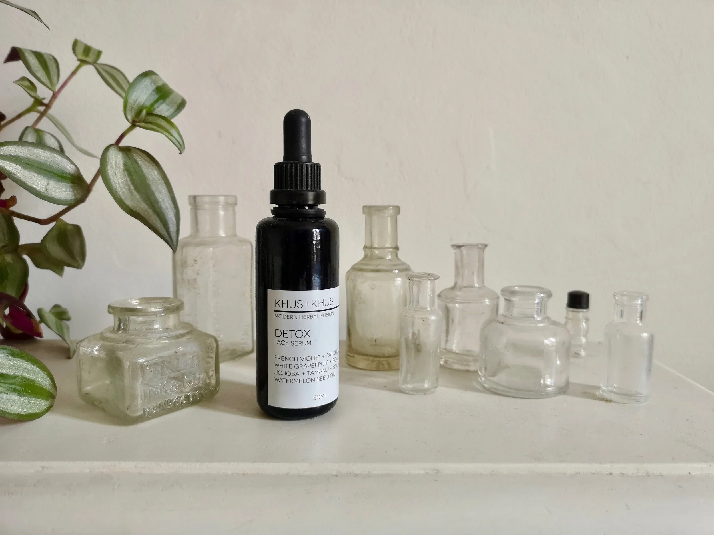 Khus + Khus detox serum
