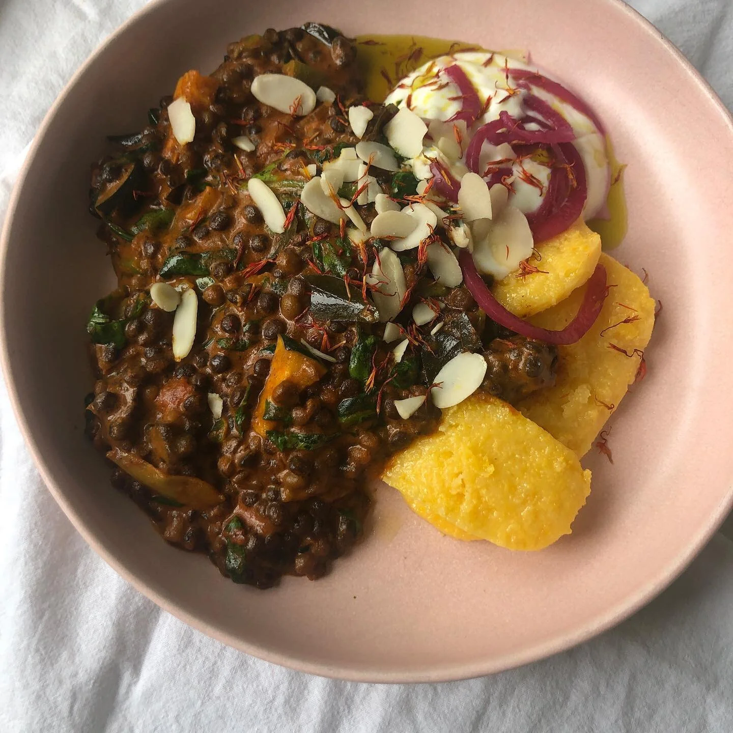 RE-CALIBRATING. This week we were all poorly, like dominoes, the kind of sick both ends that no one needs to hear any more details on. 

Mission heal bodies is on. 

A cup of bone broth  in the morning, then eggs with ghee and some cannellini beans w