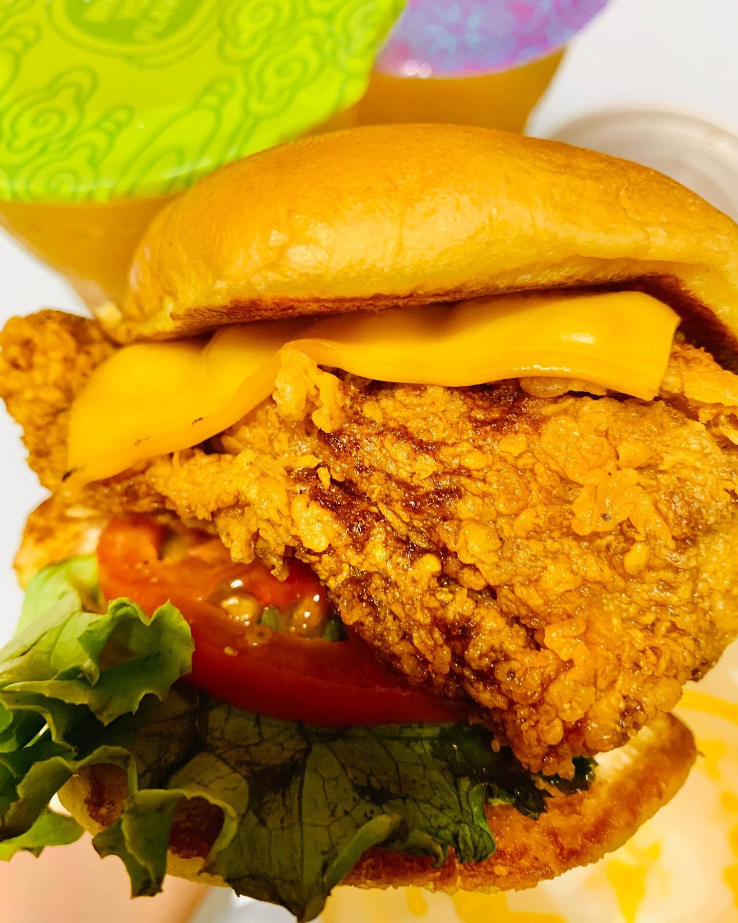 👉🏻 Send this photo of our #SpicyChickenSandwich to that one friend who always says &ldquo;I&rsquo;m not that hungry&rdquo; but asks for a bite every time 🤣 #TKKFriedChicken #KungFuTea