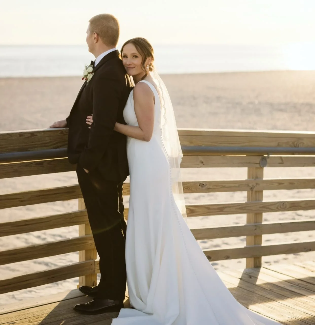 Colleen 🤍
Can&rsquo;t believe this was a YEAR ago already! Happy Anniversary! 🥂 

_____

Lauren and her team are known for soft, timeless bridal makeup for the modern Long Island bride 🤍

We specialize in luxury, natural bridal makeup across Long 