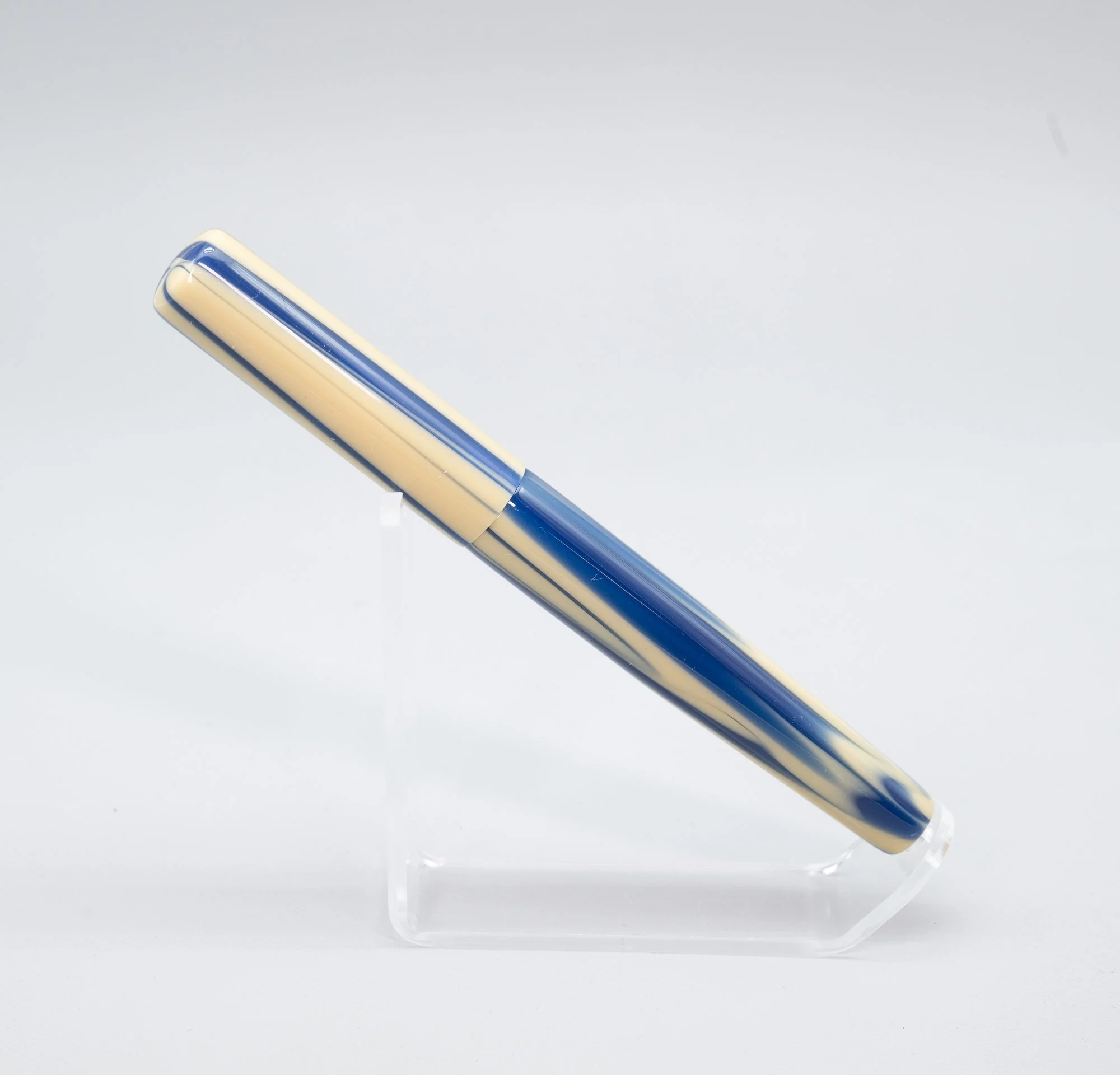 j2226-102.jpg