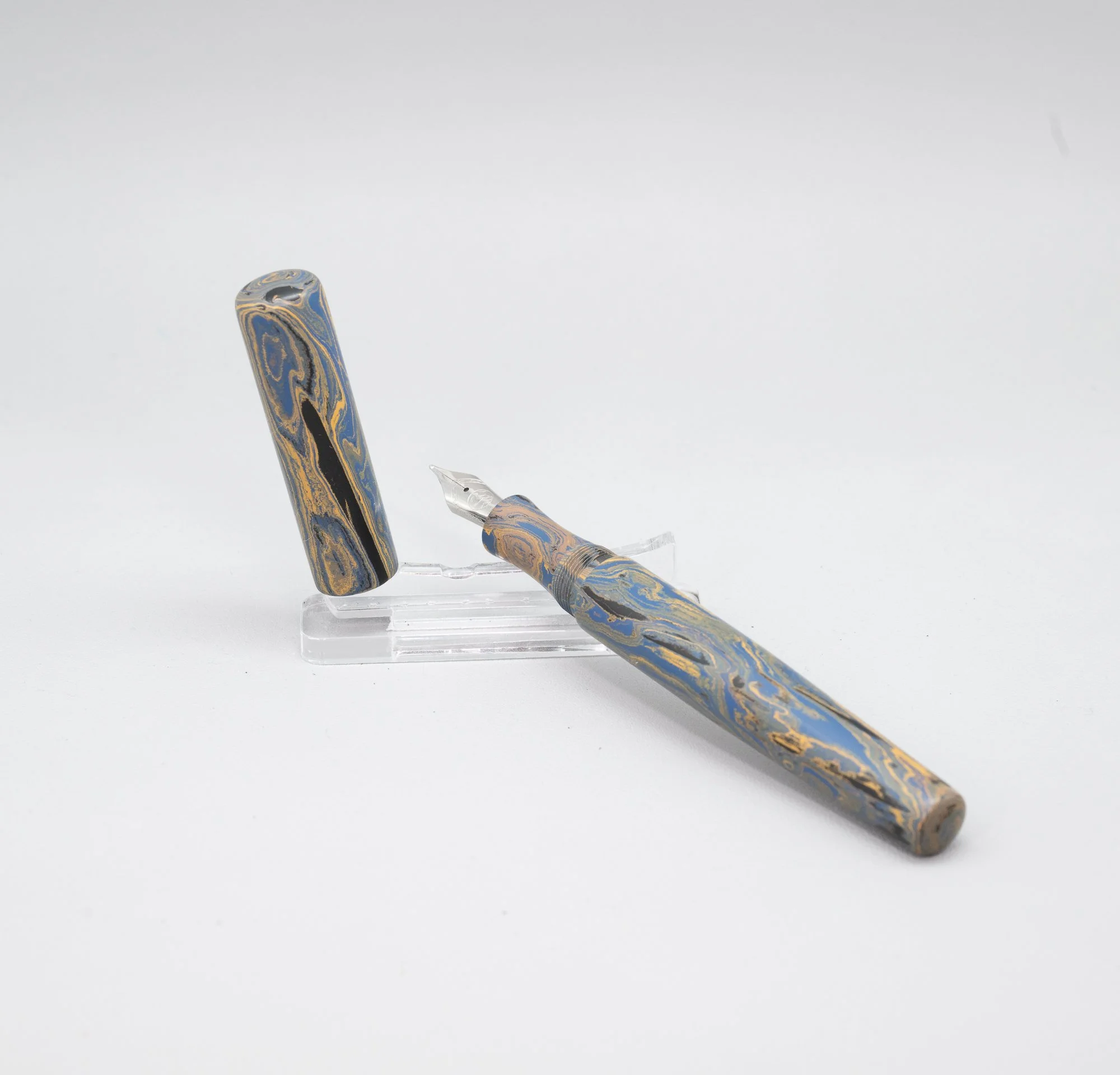 j2226-4.jpg