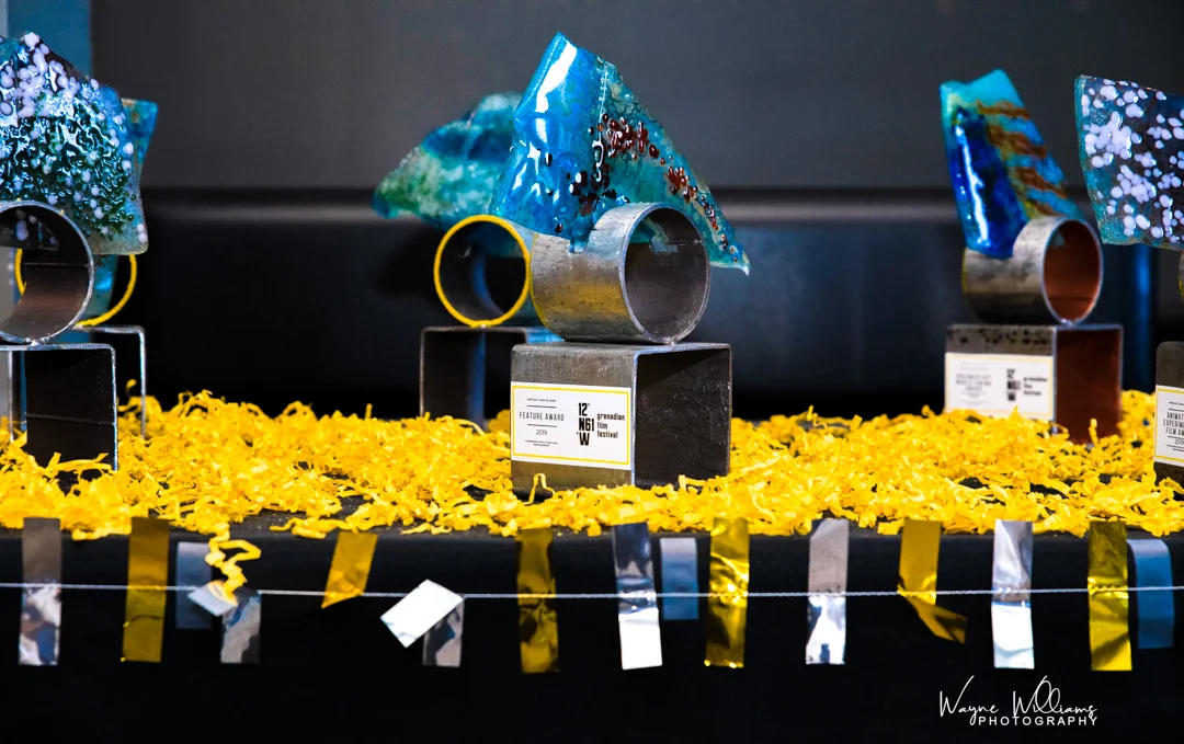 Awards designed/sponsored by Maria Mc Clafferty - Art Glass | Photo by Wayne Williams