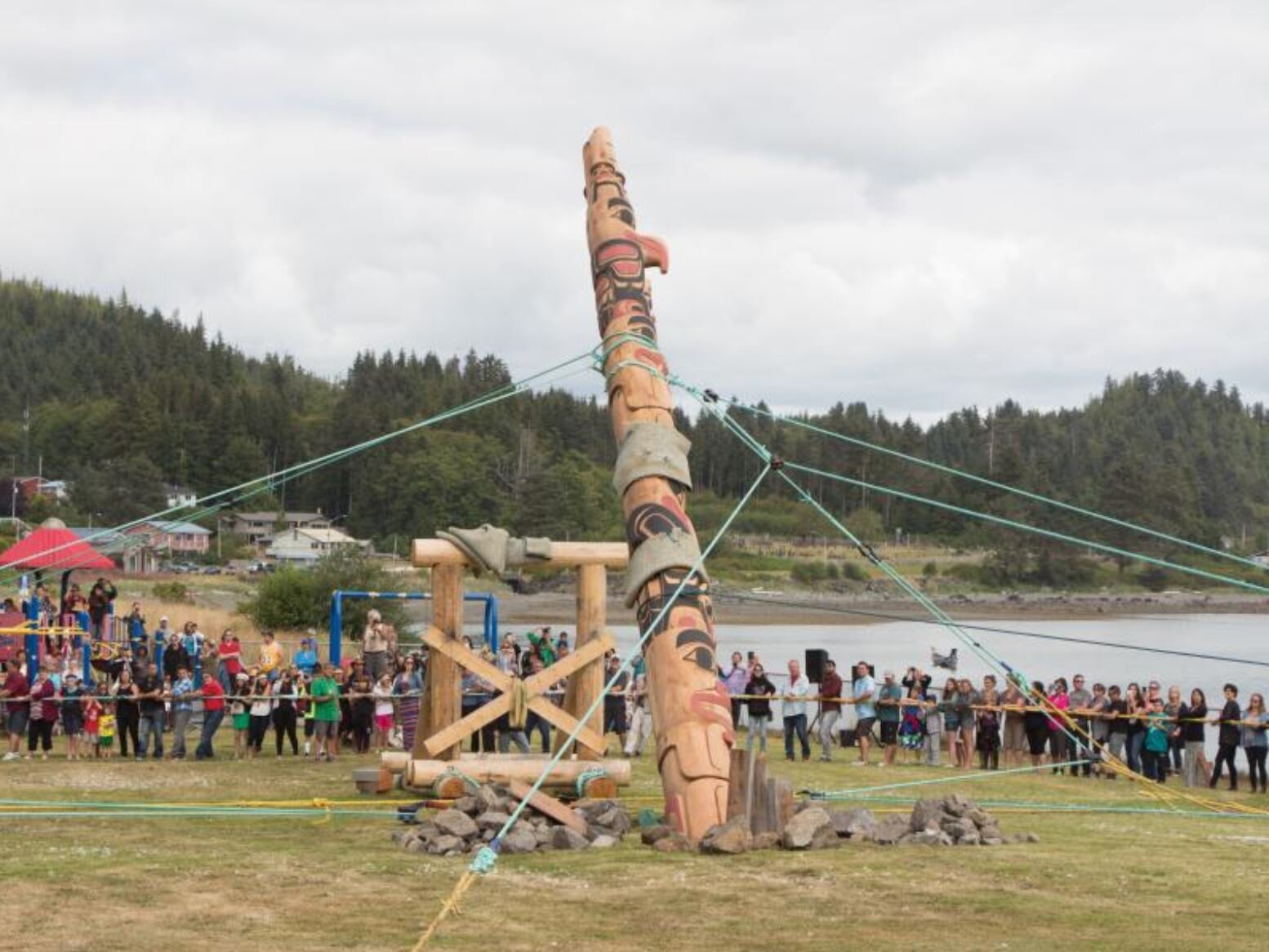 The History and Significance of Totem Poles — Alaska Wildlife Alliance (AWA)