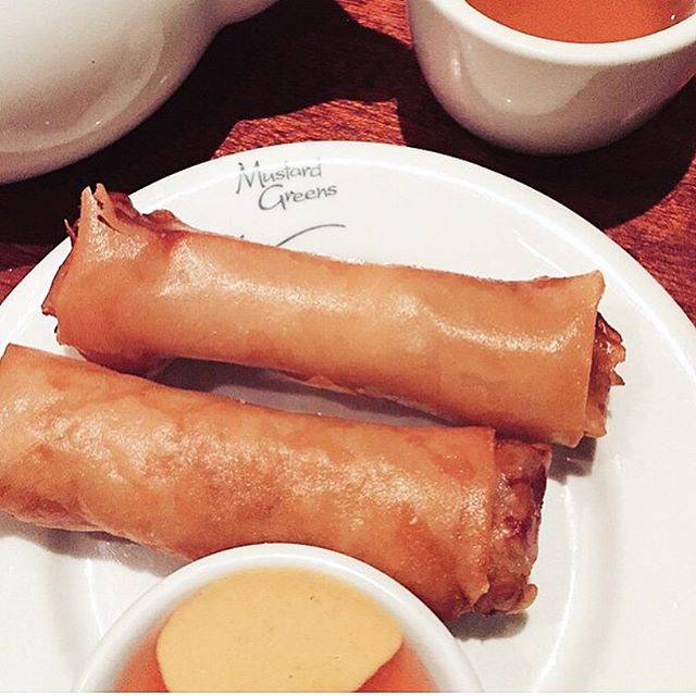 SPRING ROLLS! π Friendly reminder... only 2οΈβ£ days left to be eligible for your FREE appetizer! (*With the purchase of any entree.) Come by to enjoy some free dumplings, spring rolls, spicy cabbage, or calamari! Repost: @koryaversa πΈ #MustardGreens #MustardGreensPhilly #SpringRolls #FreeFood #Giveaway #ChineseFood #Appetizer