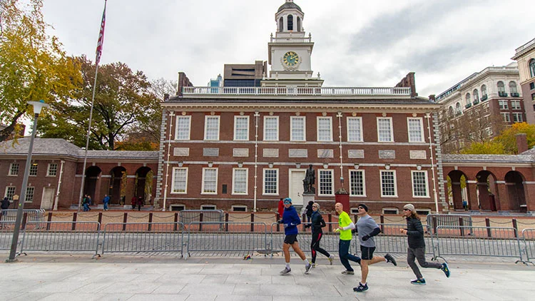See Philly Run Independence Hall