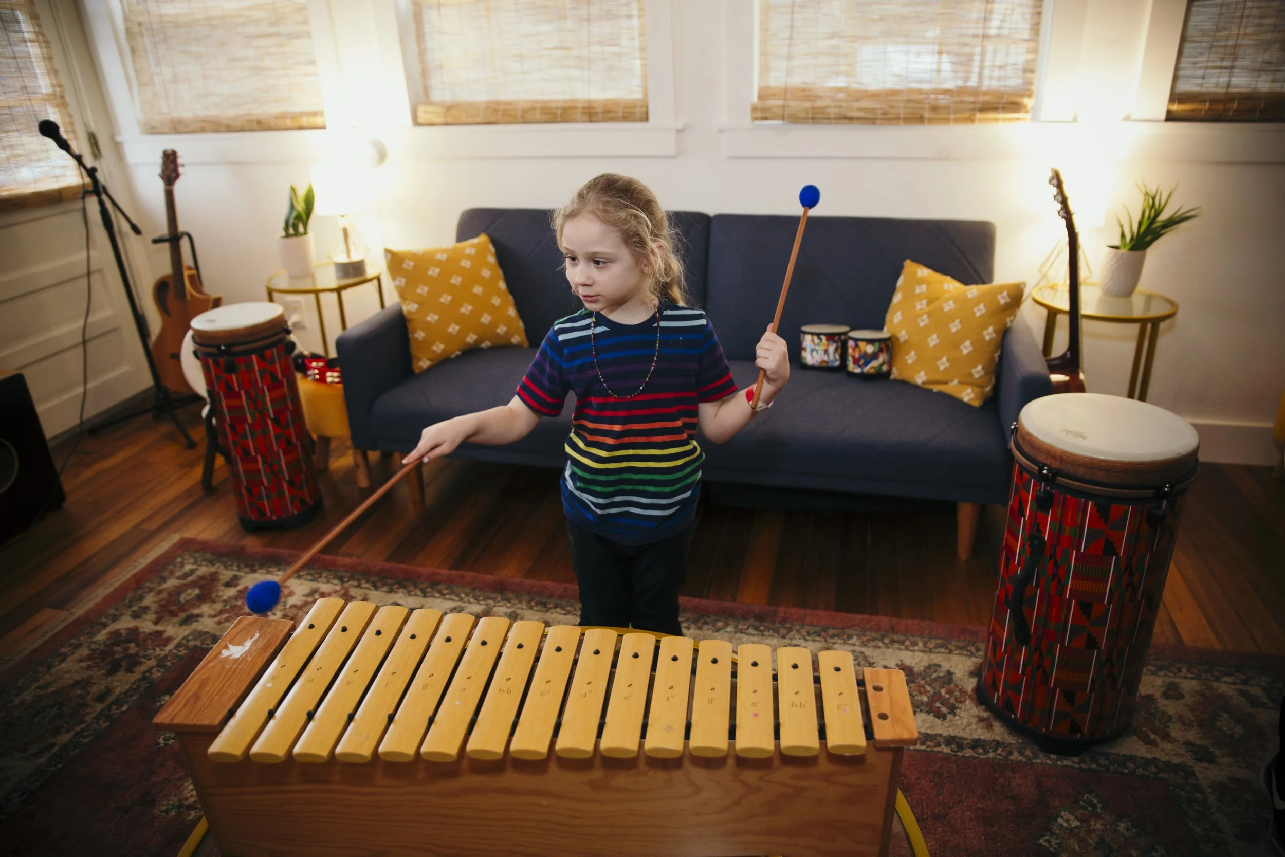 洋書 Resource-oriented Music Therapy Resource-Oriented Music Therapy in Mental Health Care