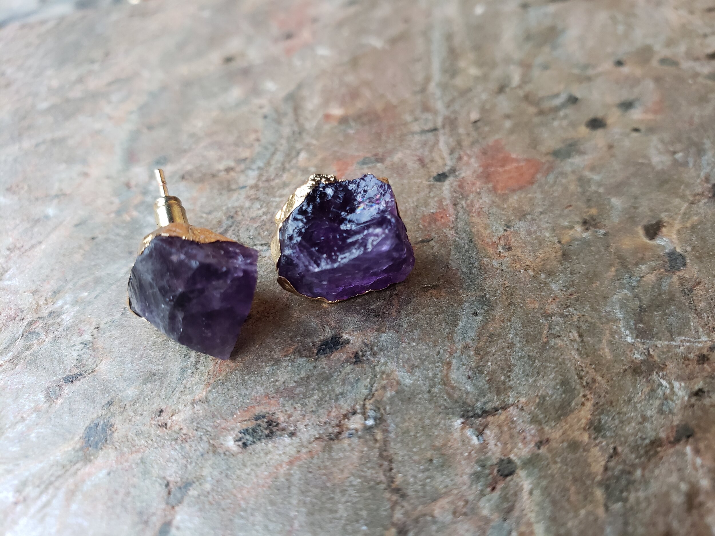 AMETHYST STUDS