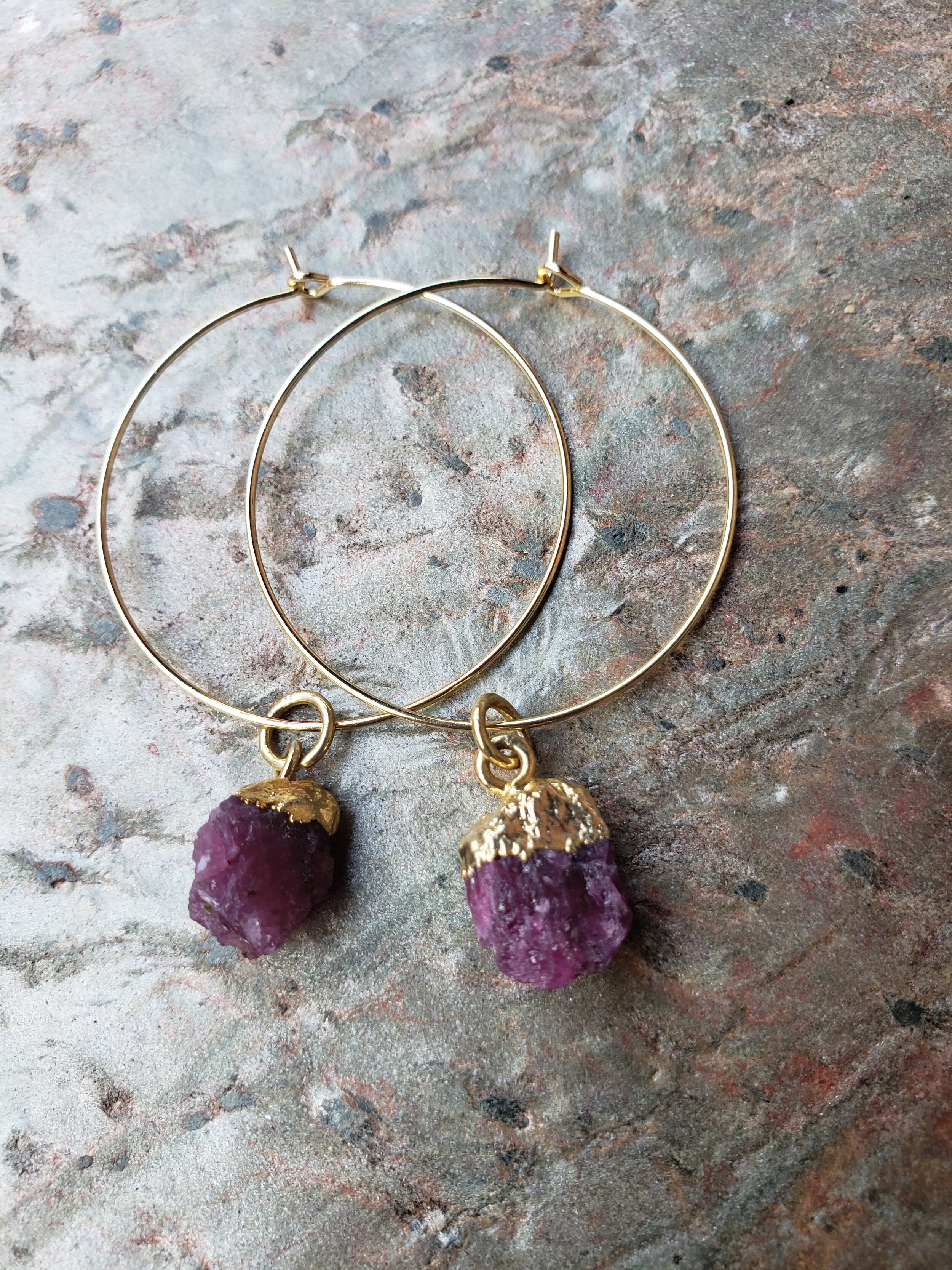 RAW GARNET HOOPS