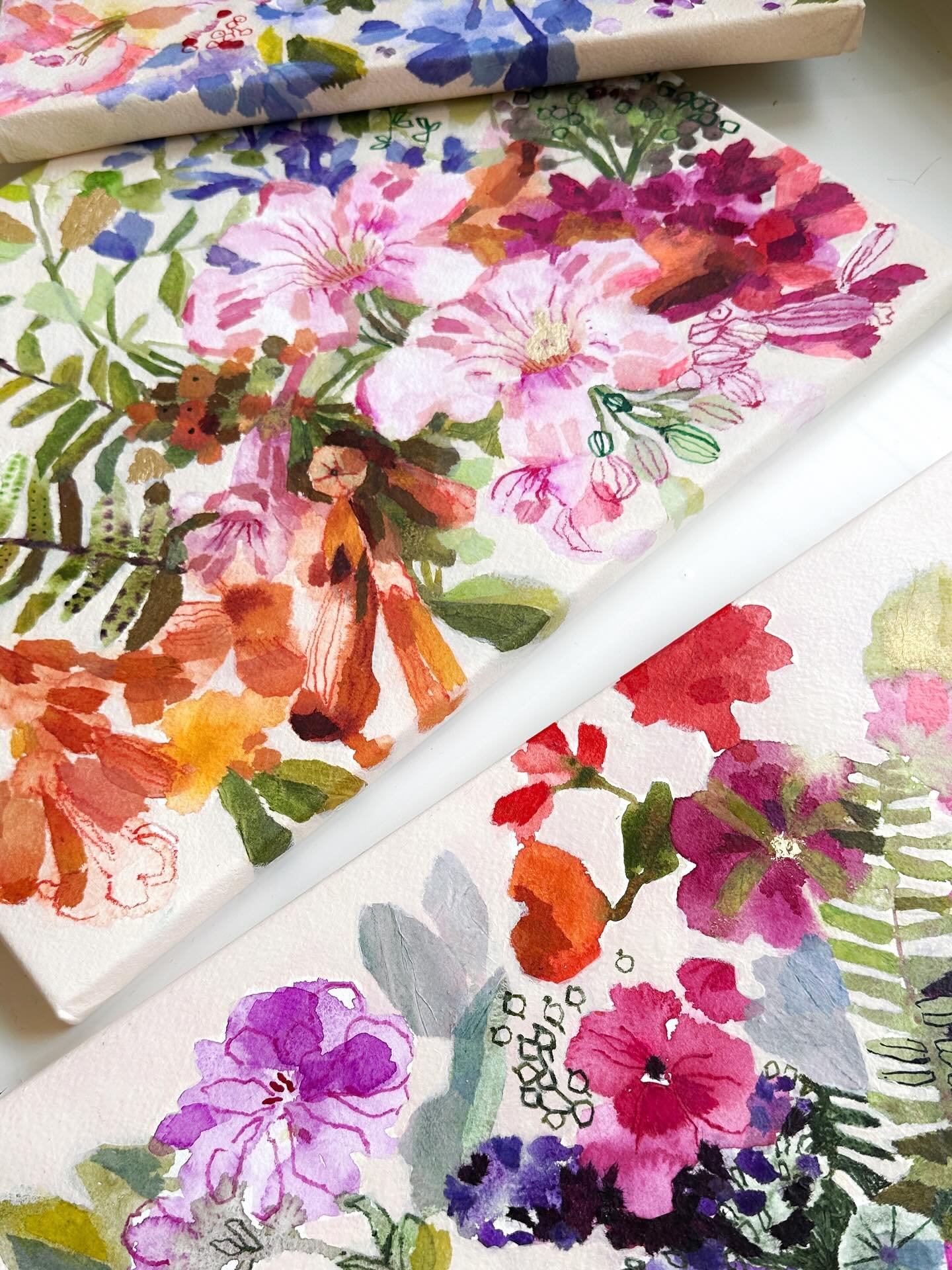 A lot going on here - wall to wall florals. 

#floralwallart #floralpainting #collageoncanvas #mixedmediapainting #looseflorals #loosefloralwatercolor