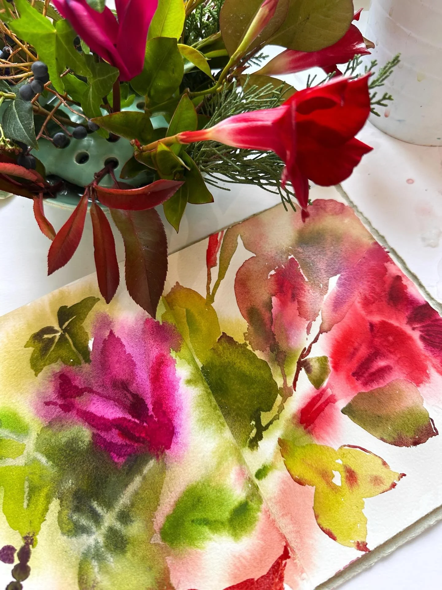 A burst of color in this floral sketch. Just trying to capture the colours and basic shapes very loosely here. 

#watercolourpaint #sketchbookart #loosewatercolorflowers