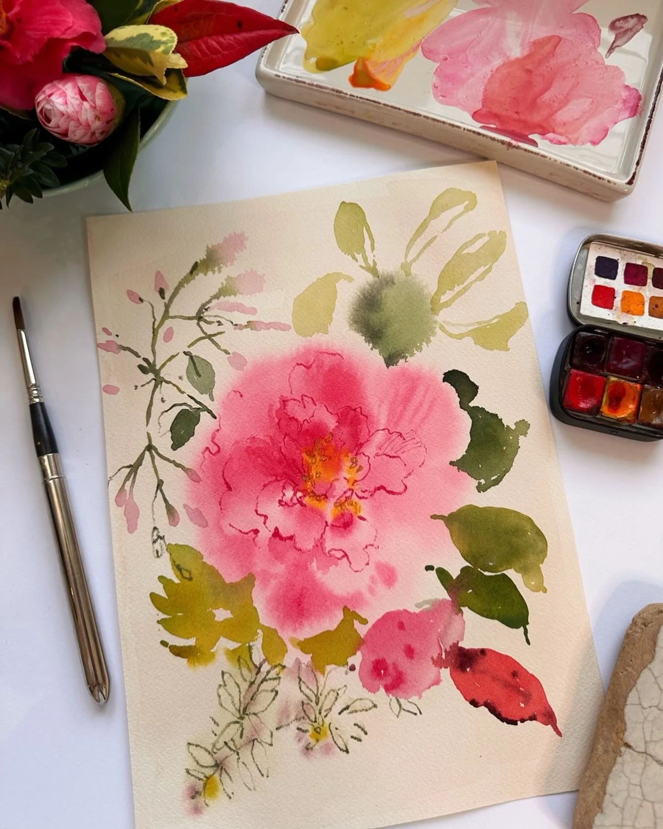 Want to learn how to paint a gentle, watery floral where a little says a lot? I have a tutorial in my shop where I explain every brush stroke, clearly and concisely, as I paint. 

#paintingtutorial #learntopaint #watercolortutorial