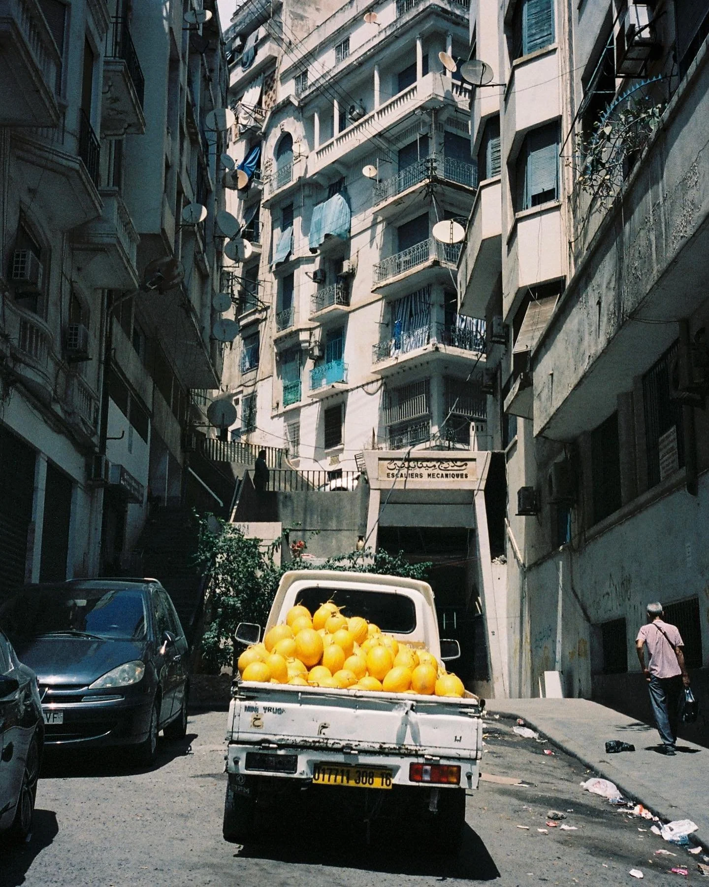 WEEKEND TRIP TO ALGER 🇩🇿

Un petit saut &agrave; Alger s'imposait pour pr&eacute;parer au mieux notre prochaine commande @monoprix ! 

On travaille sur la production d'une partie des pi&egrave;ces de leur collaboration avec @maximilien.pellet que v