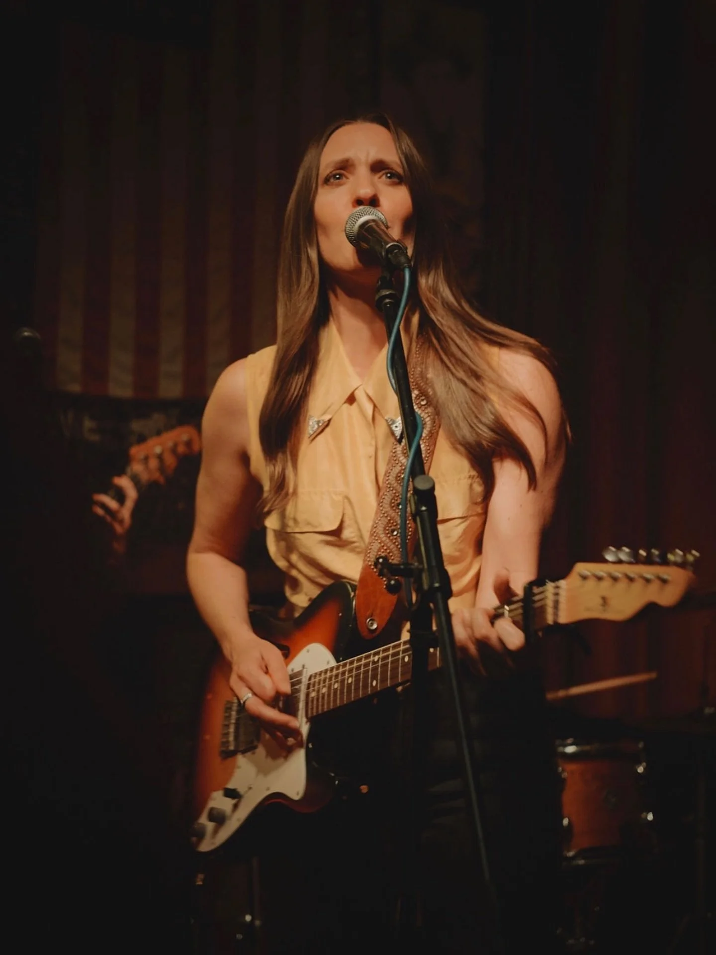 SKINNY DENNIS ⚡️WED ⚡️3.25⚡️
Looking forward to singing for you next week, NYC. 9-MIDNIGHT.

#brooklyn #livemusic #margovaliante