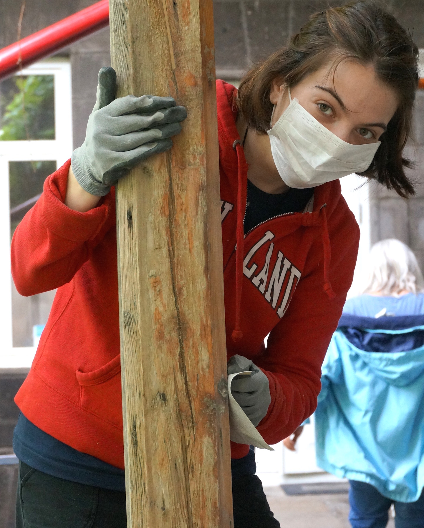 Sam-sanding-post.jpg