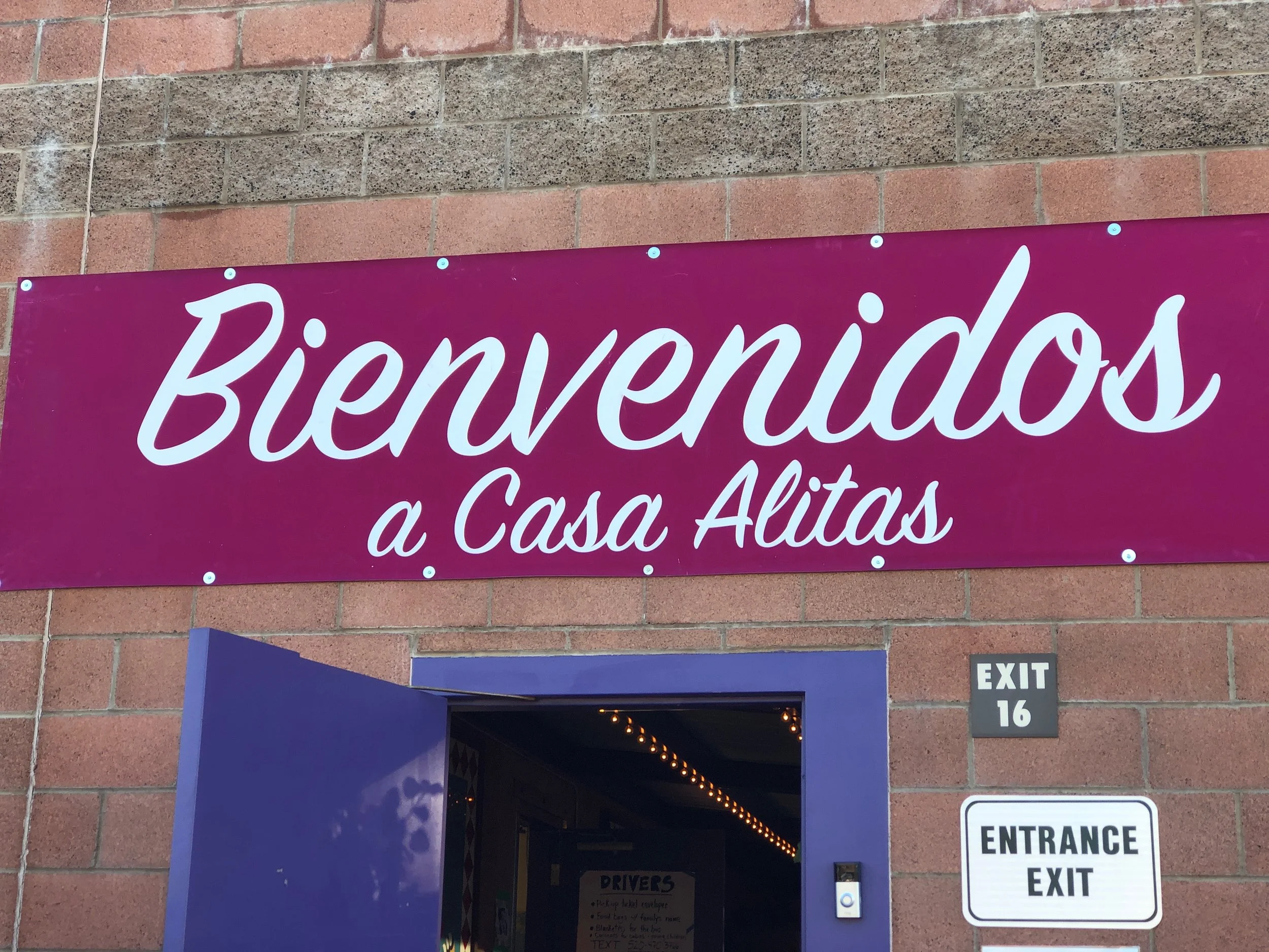 Casa Alitas Center for Asylum Seekers