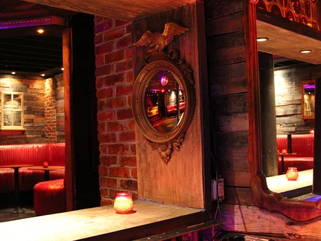 El Bolero Room_Detail 04.JPG