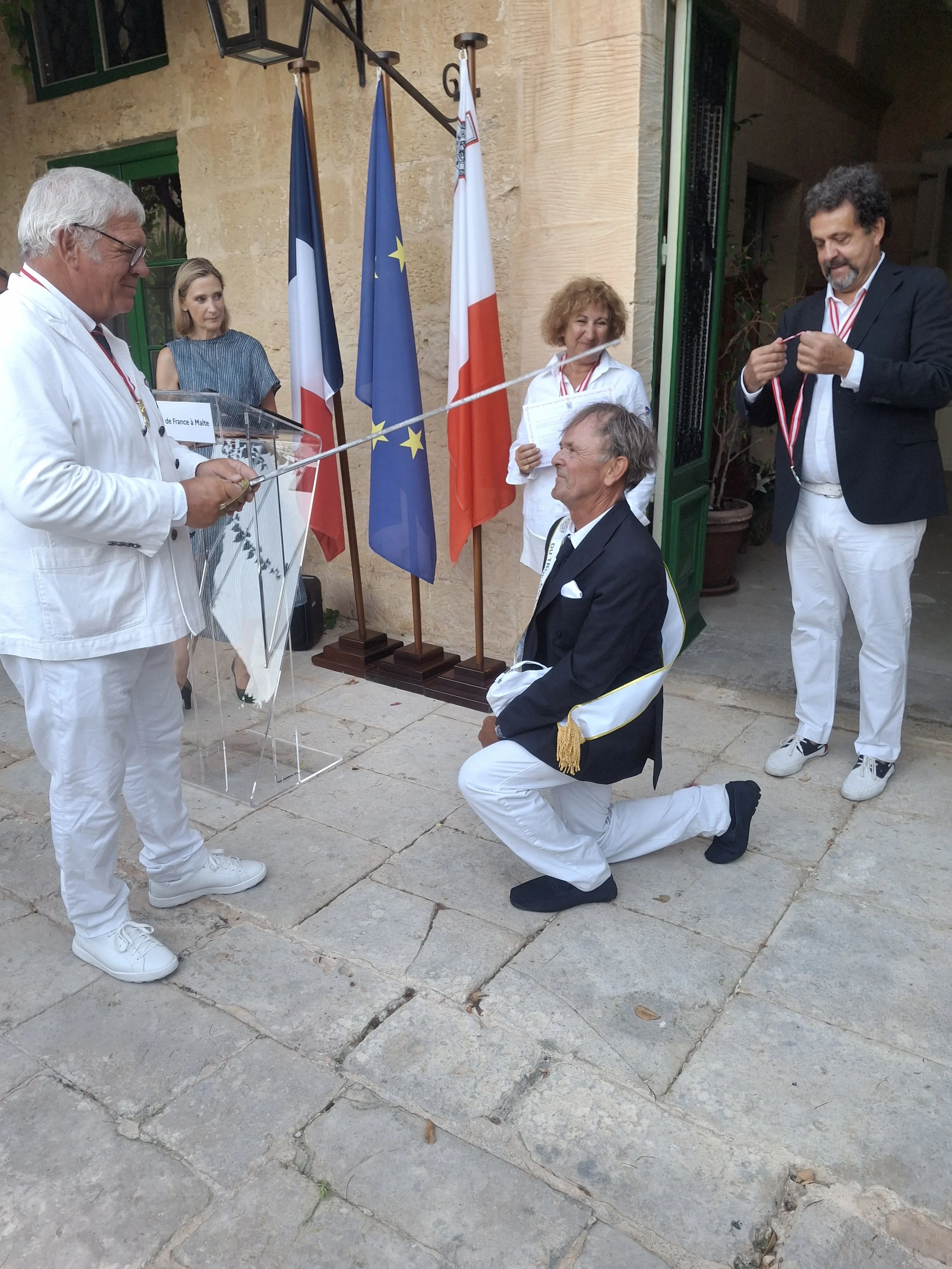 Amiral Satan fait Chevalier Corsaire du Bailli