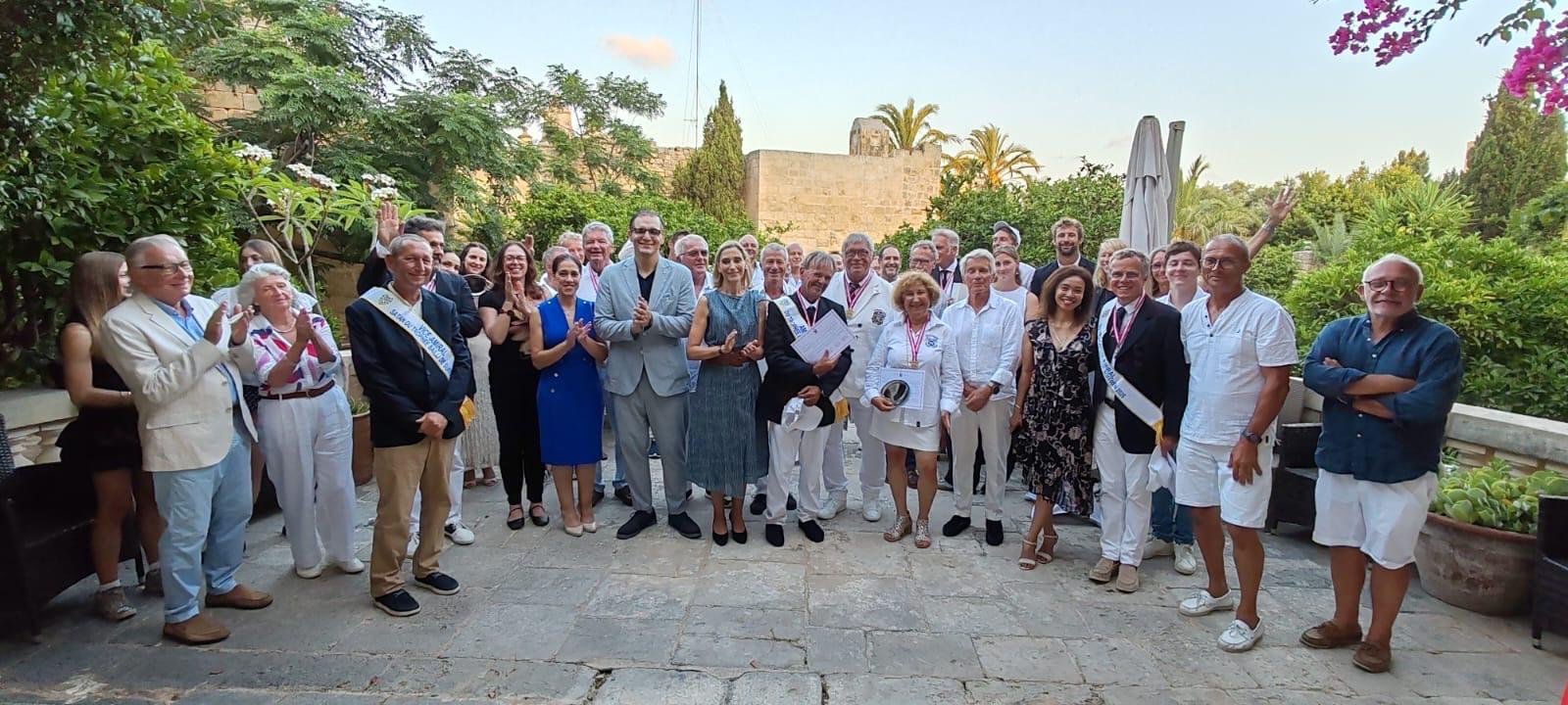 Remise des Trophées en présence de Christopher Cutajar secrétaire permanent des affaires étrangères et l'Ambassadrice d'Italie à Malte