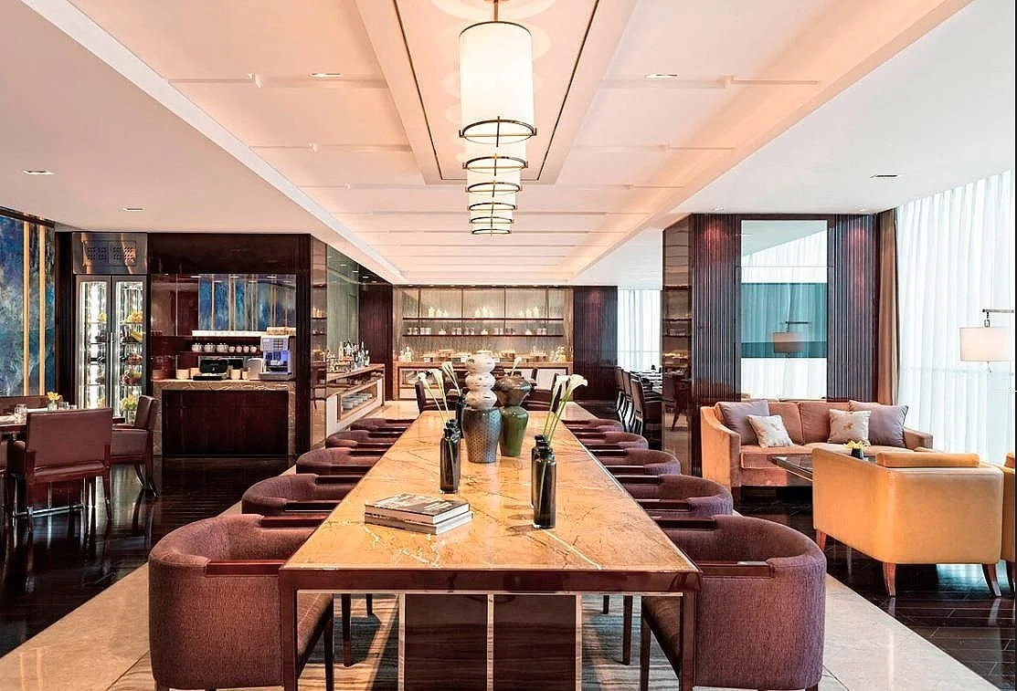 Executive Lounge.JPG