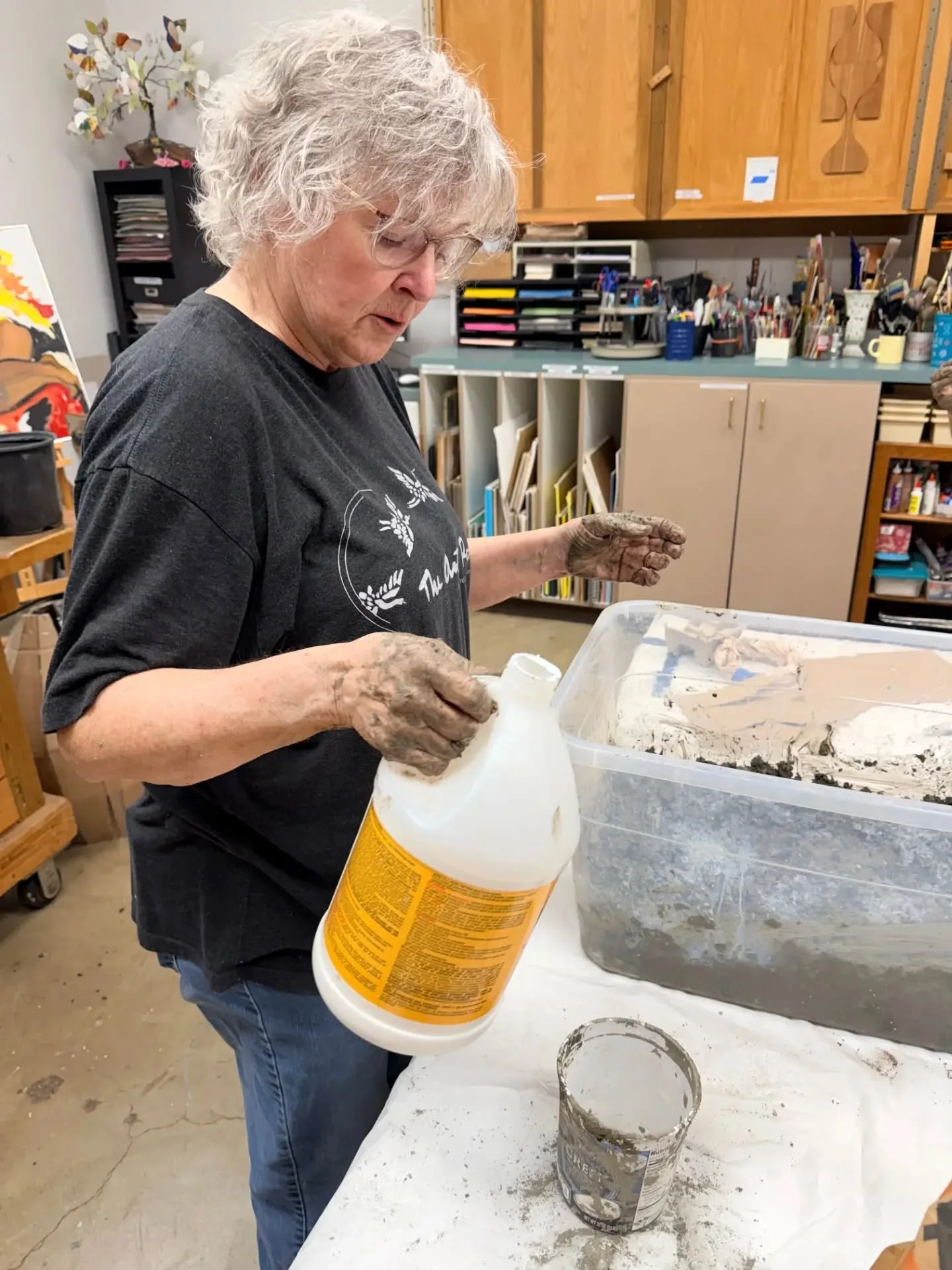The Art Room had a great First Monday Makeshop this week. 

Kim McKibben led a workshop on papercrete, a material made from shredded paper, concrete and water; it is lightweight and weather-resistant. Thank you to all who joined us!

Kim McKibben is 