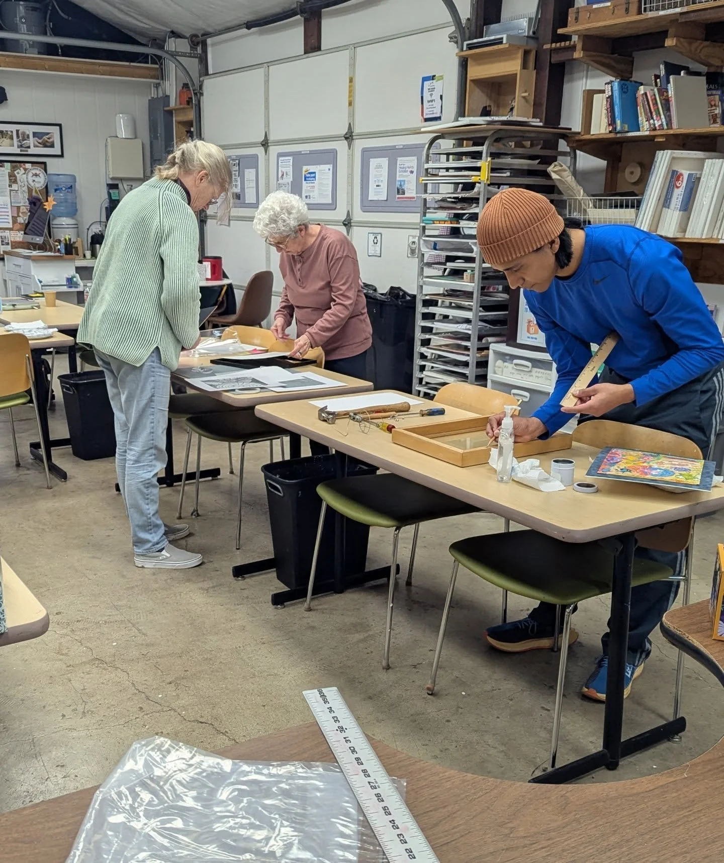 💪🖼️✨ We were hard at work this weekend framing some of the Member artwork for the upcoming Art Room Member Exhibition on March 6!

👉 Deadline for Members and Volunteers to submit work for the exhibition: Saturday, February 28, by 3pm. 

Members, c