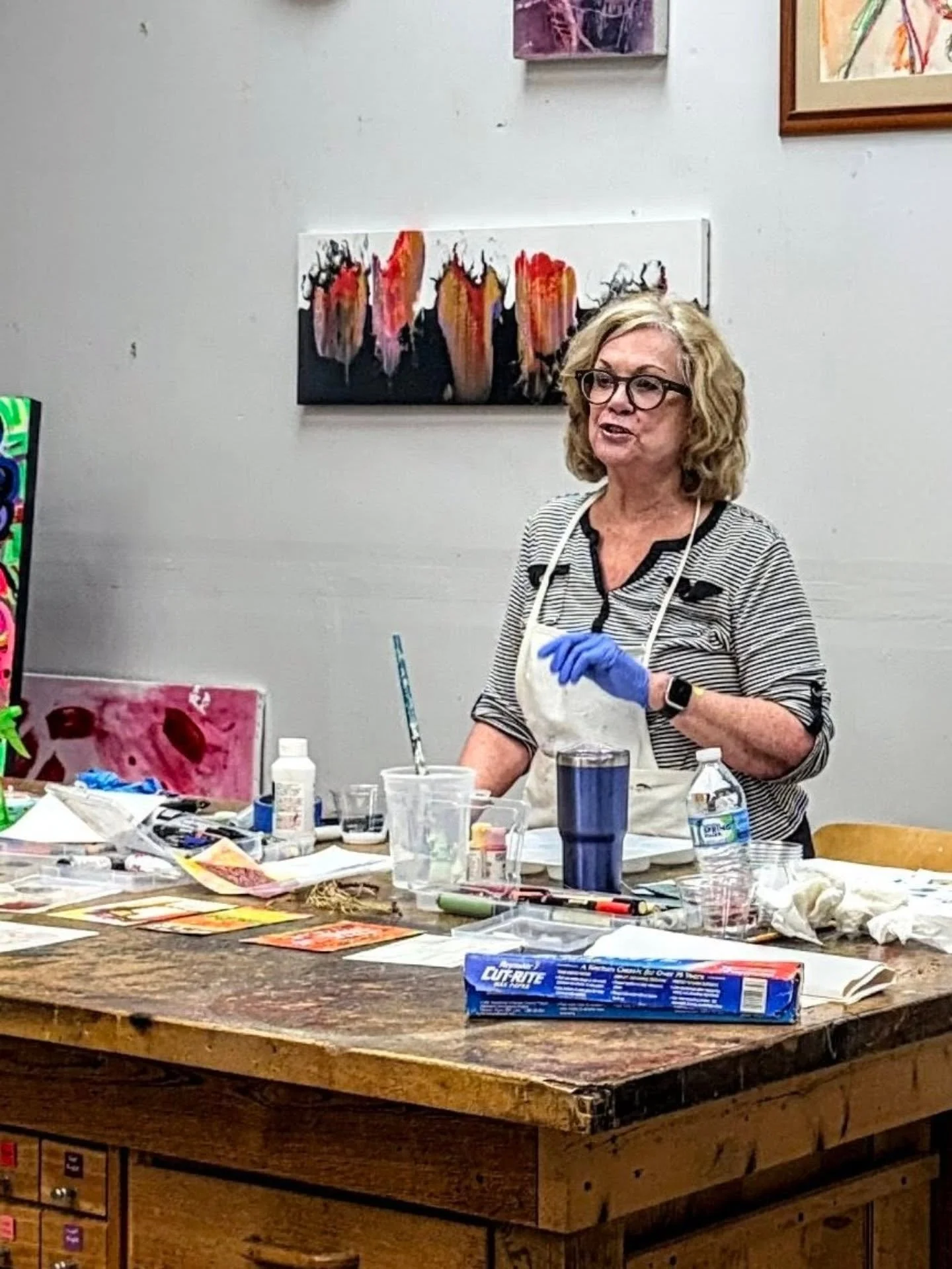 We had a great April First Monday Makeshop this week on Non-objective Painting with instructor Susan Cheal. Thank you, Susan!&nbsp;

Attendees created an expressive non-objective work, inspired by compositions of Jackson Pollock. The artwork included