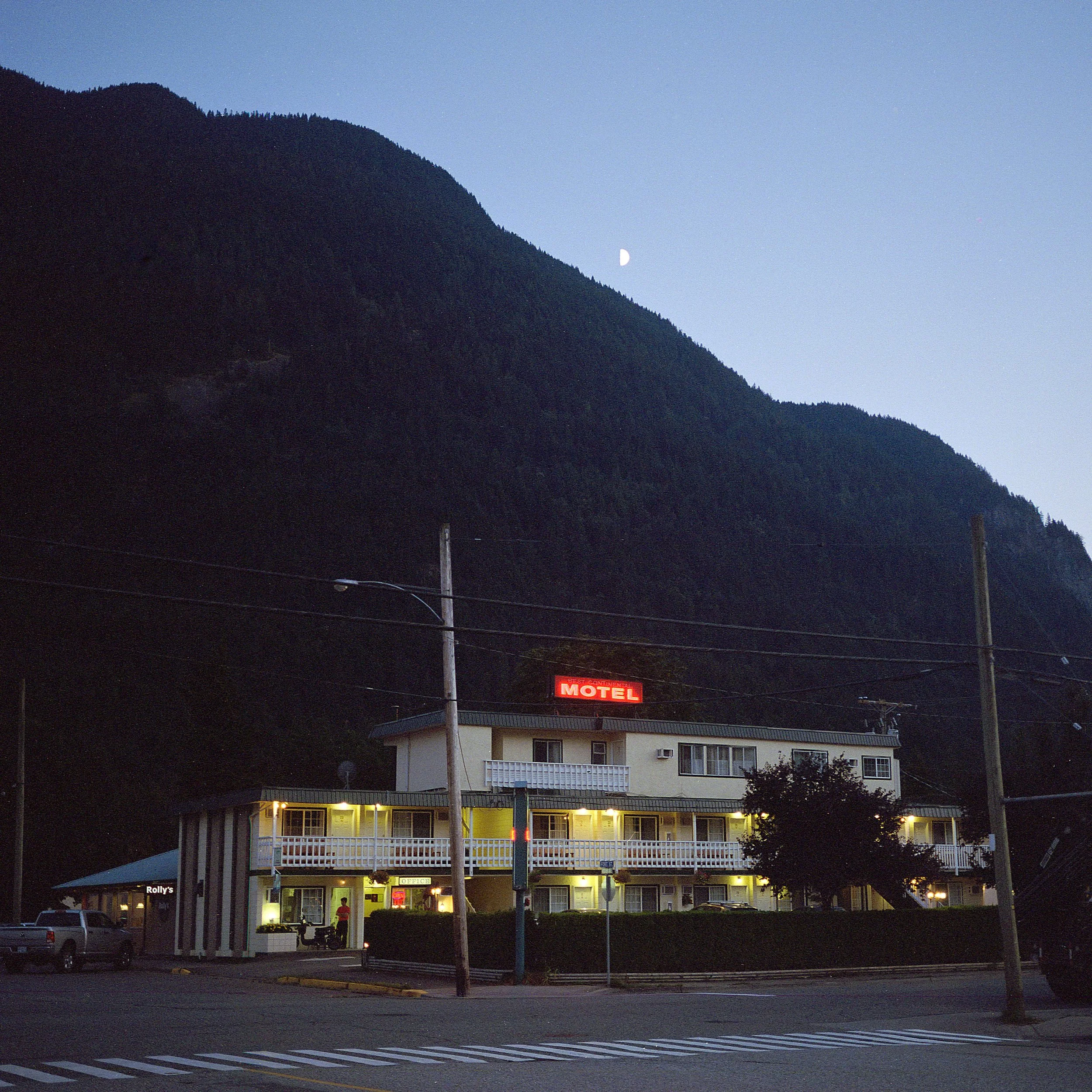 BZ_Stills-13.jpg