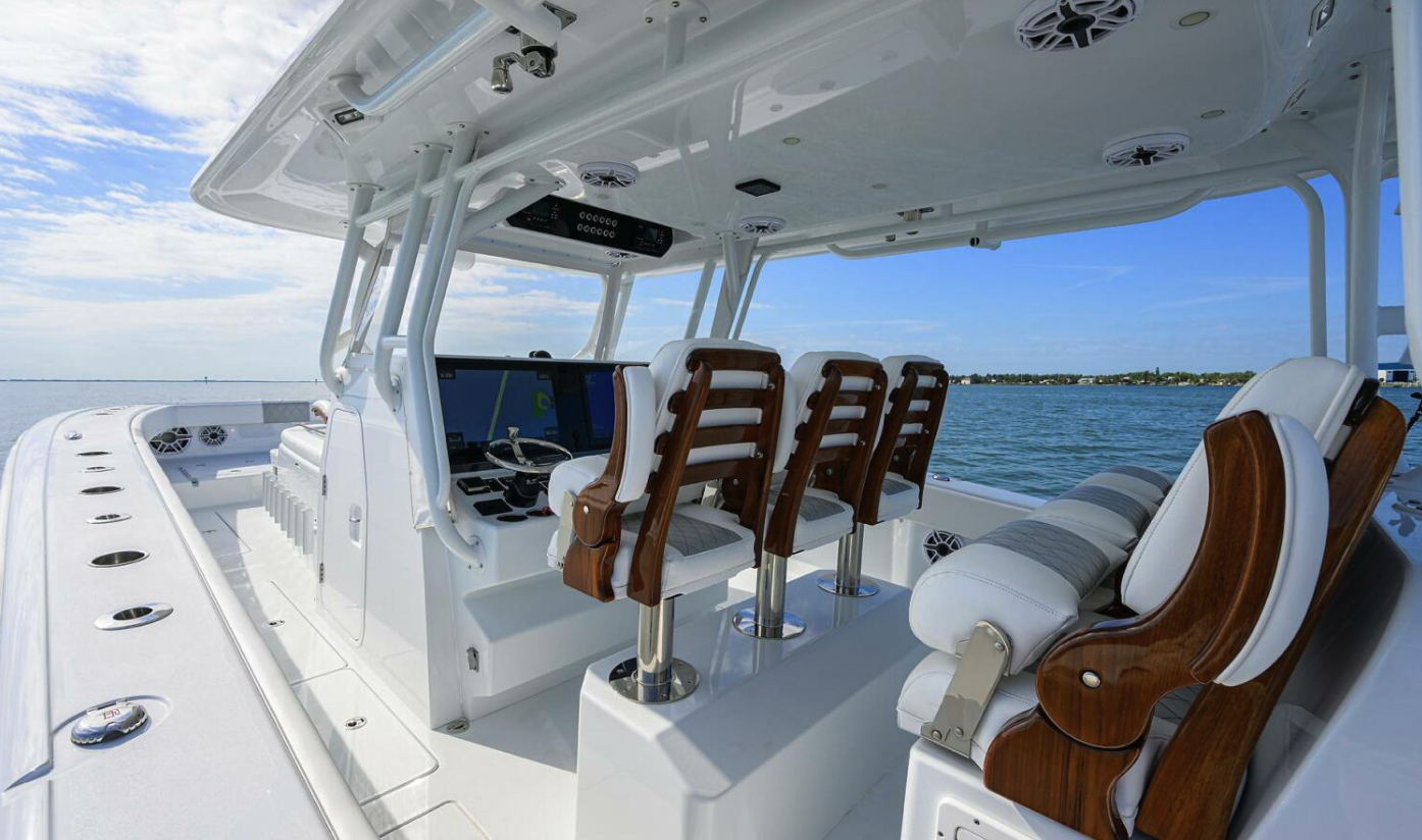 HELM SEATING