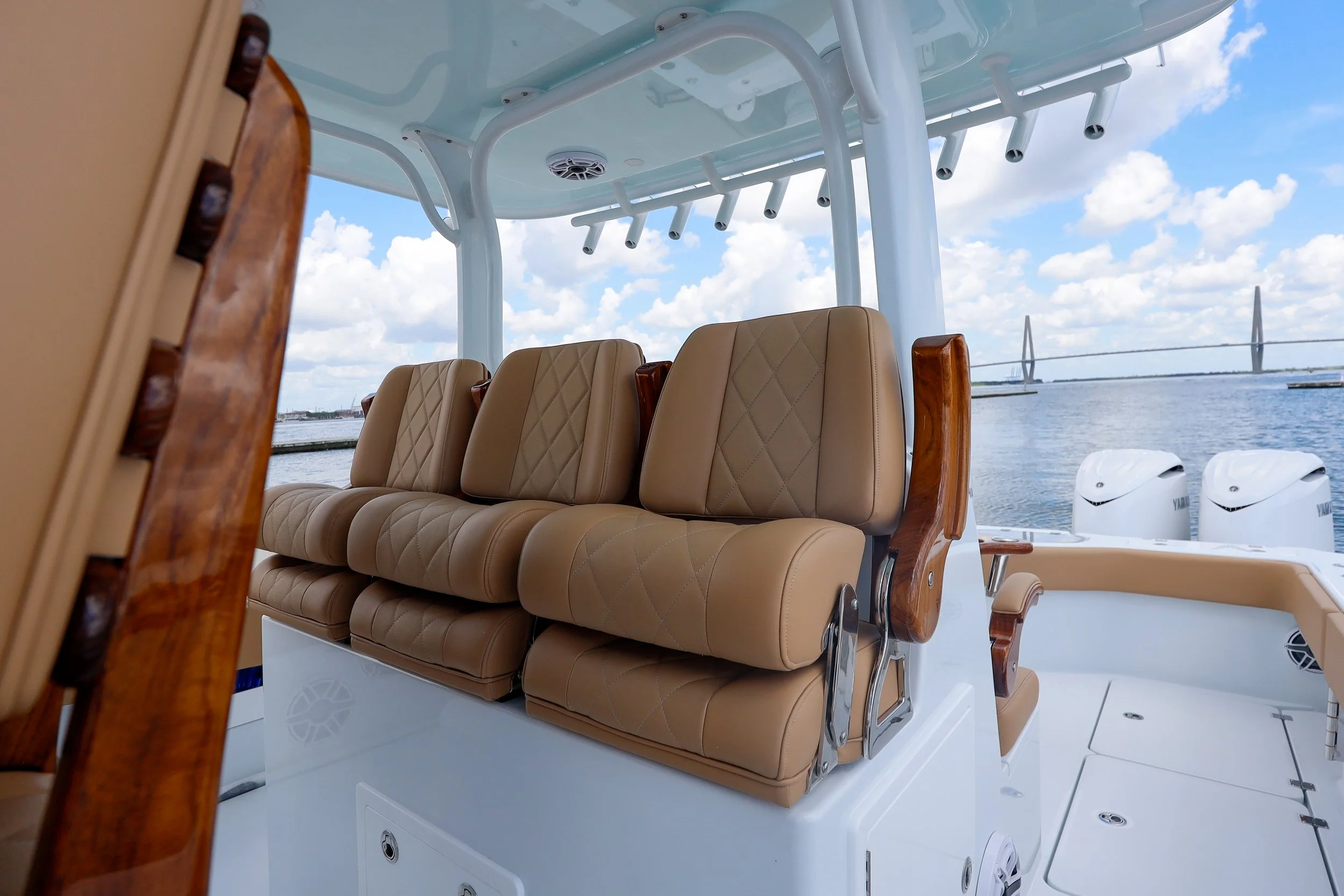 HELM SEATING