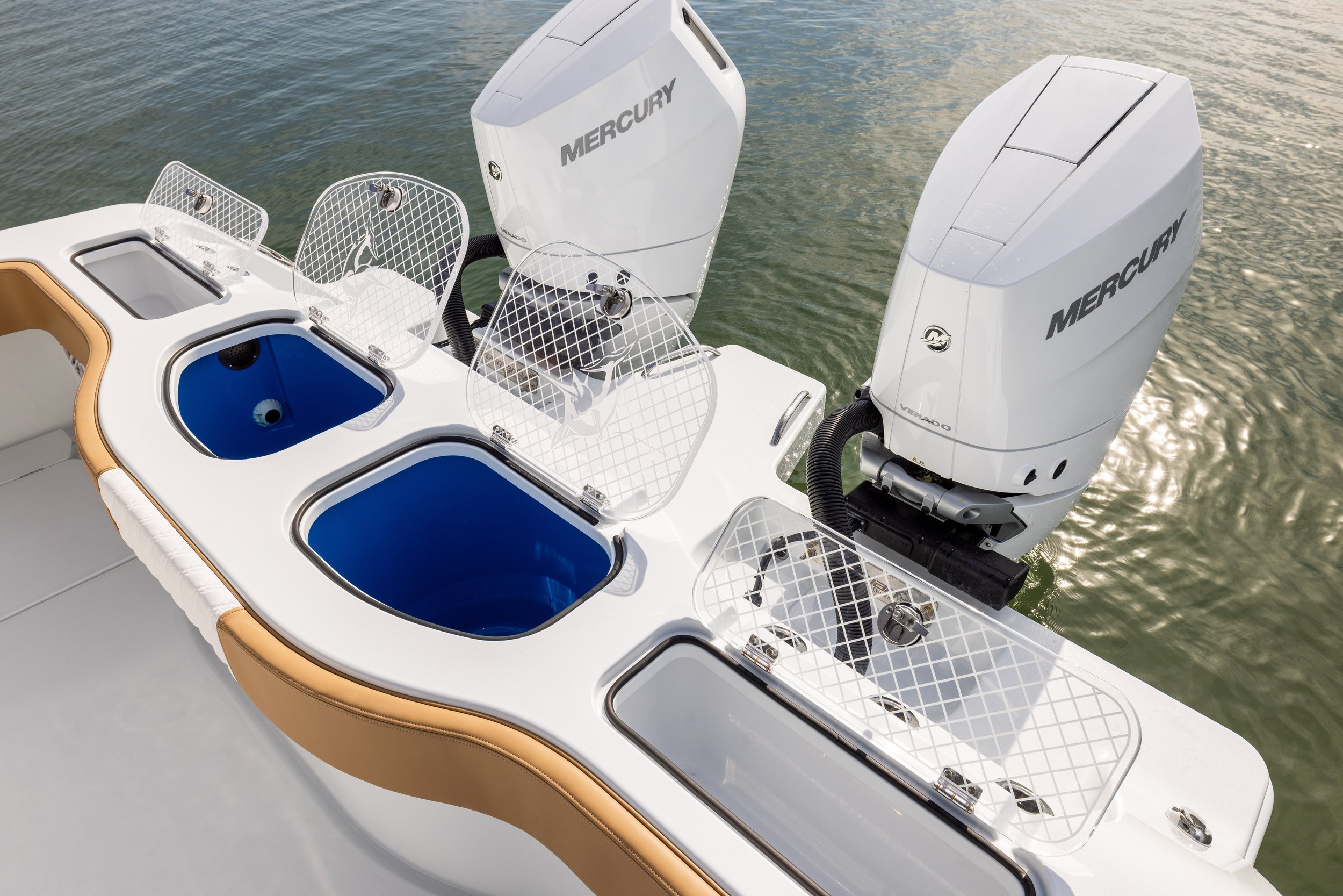 Freeman 32 | Livewell