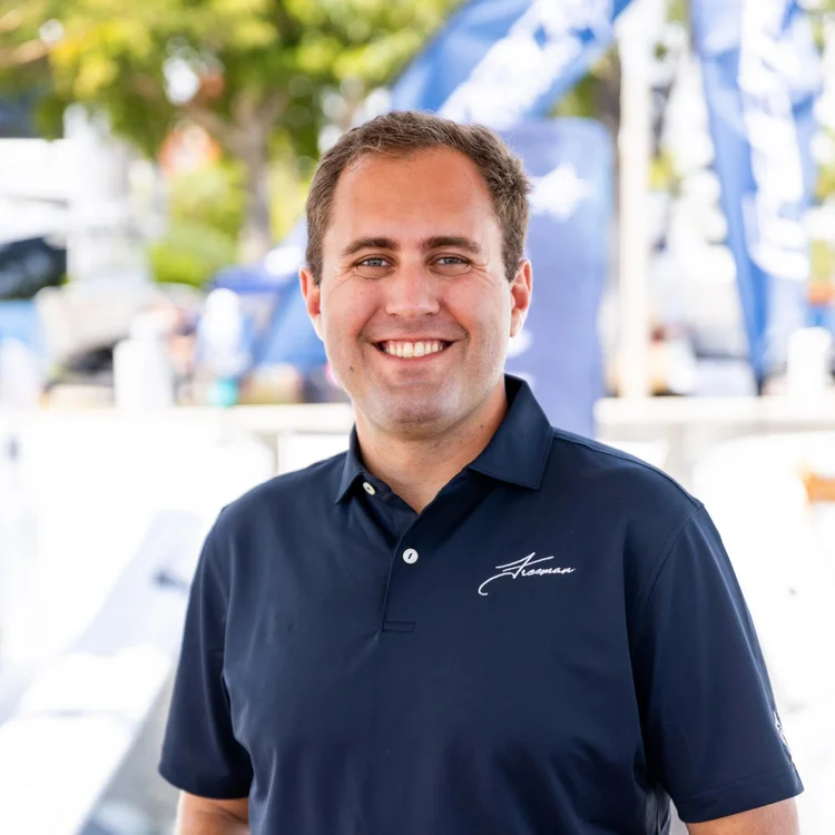 Tyler Namowicz