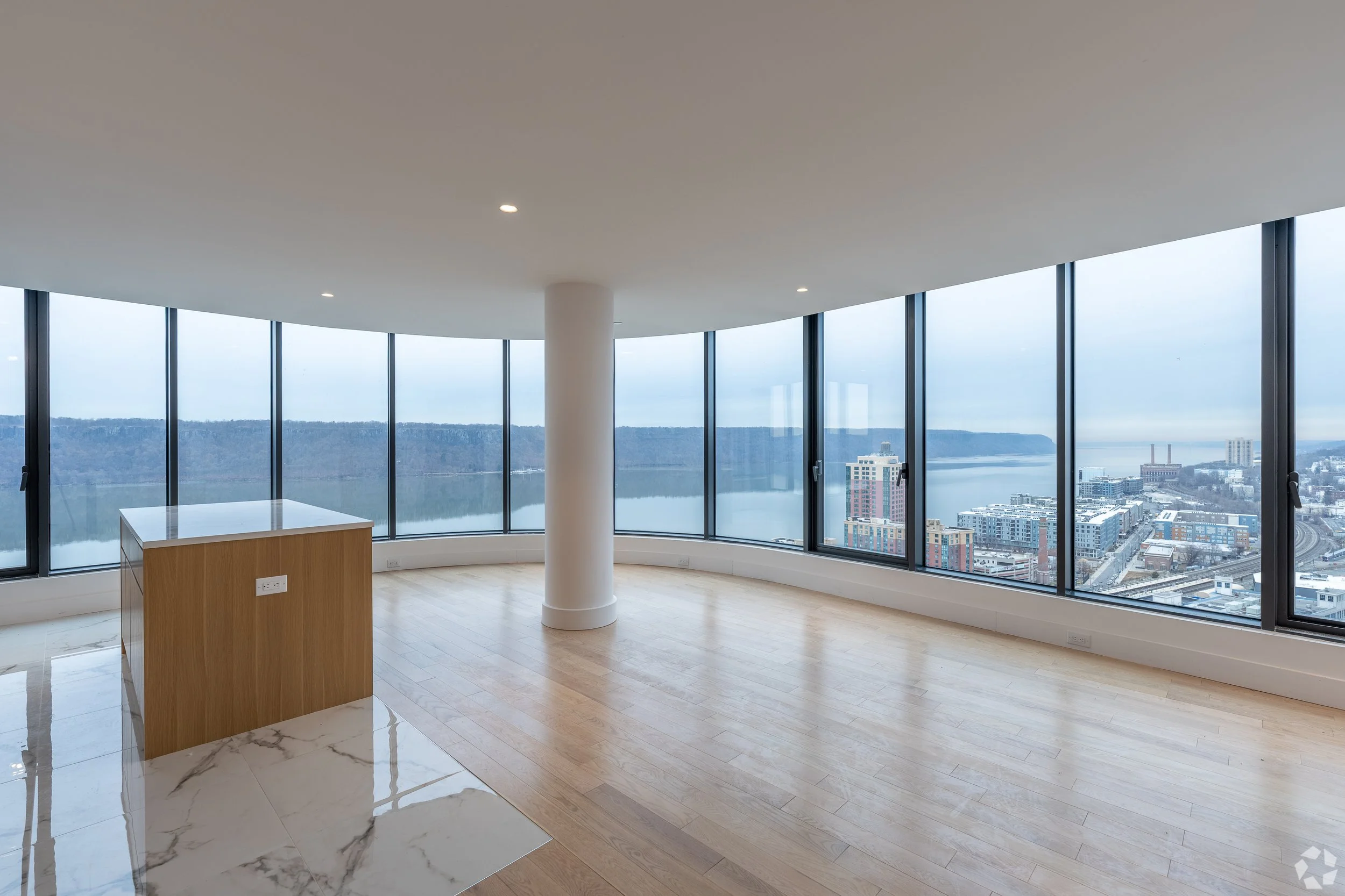 15613823_Hudson 44_652296550.jpg