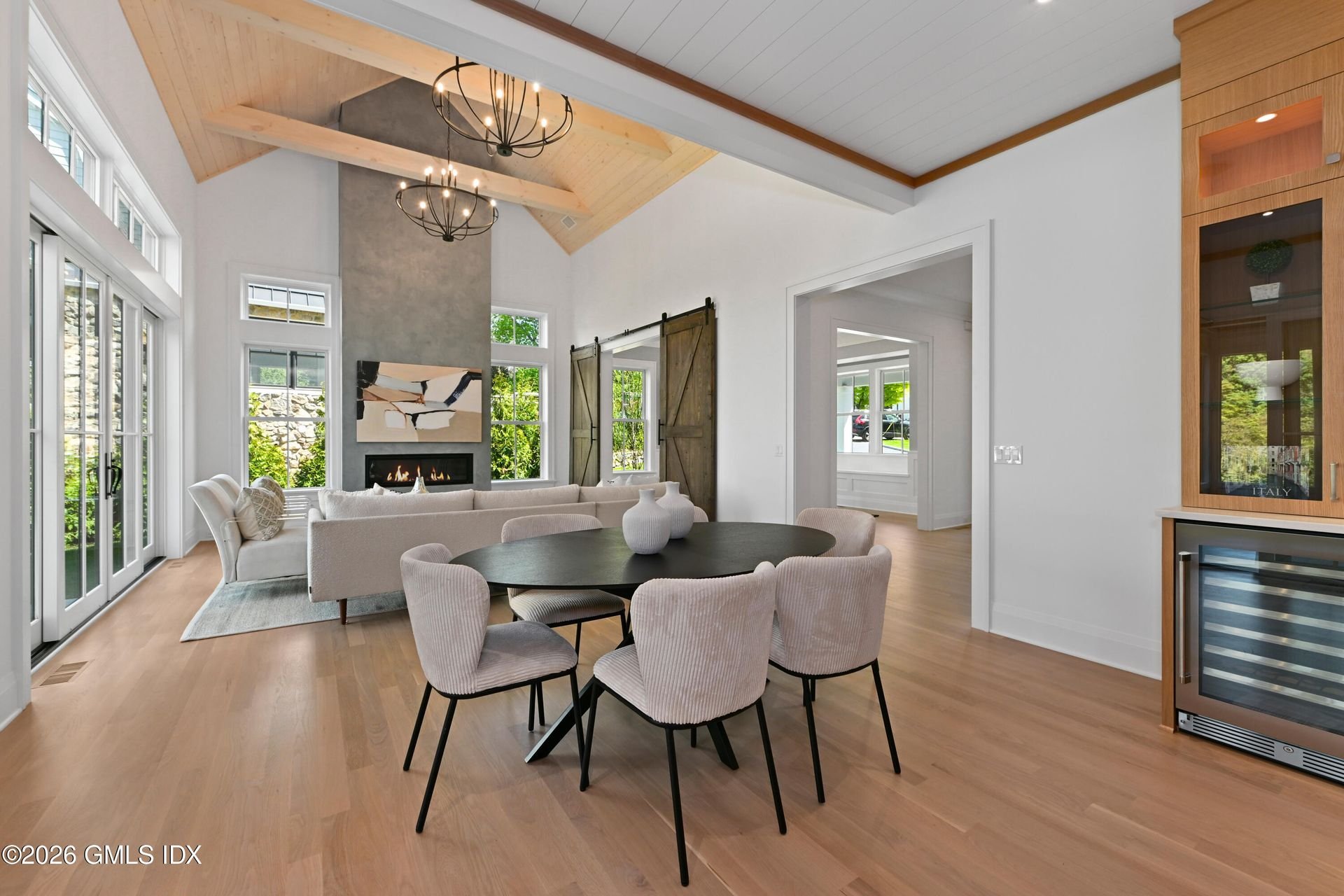 LivingRoom2.jpeg