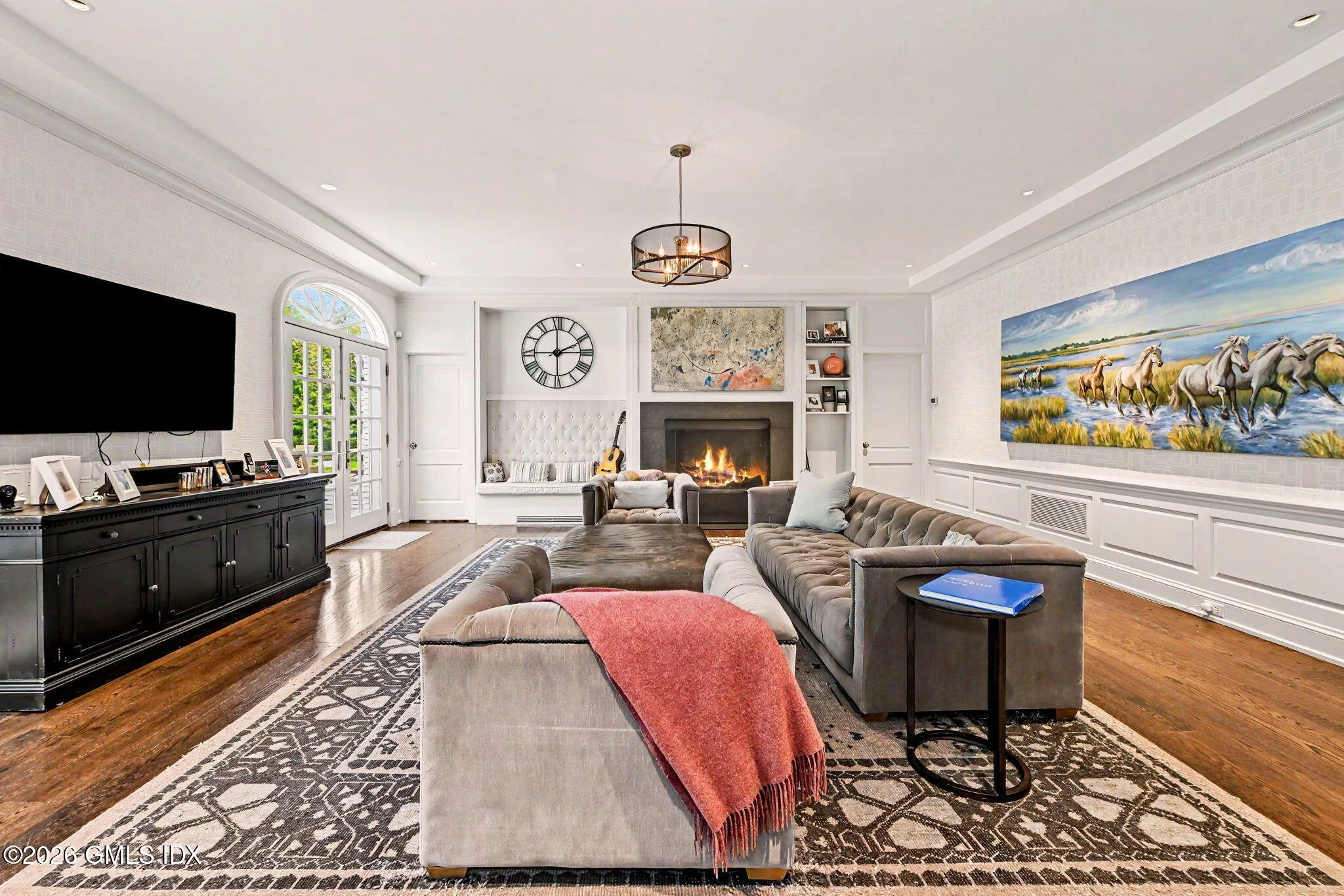 LivingRoom3.jpg