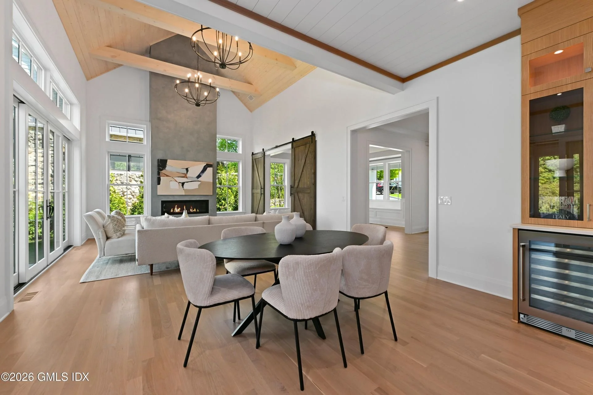 LivingRoom2.jpeg